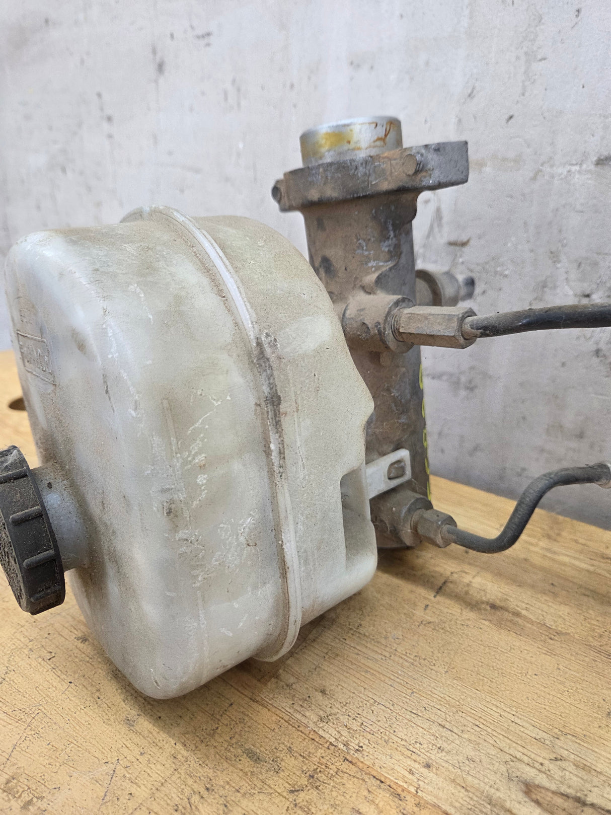 2012 Ford Super Duty F250 F250 ABS Pump Module Control Assembly - BC34-2C346-AH