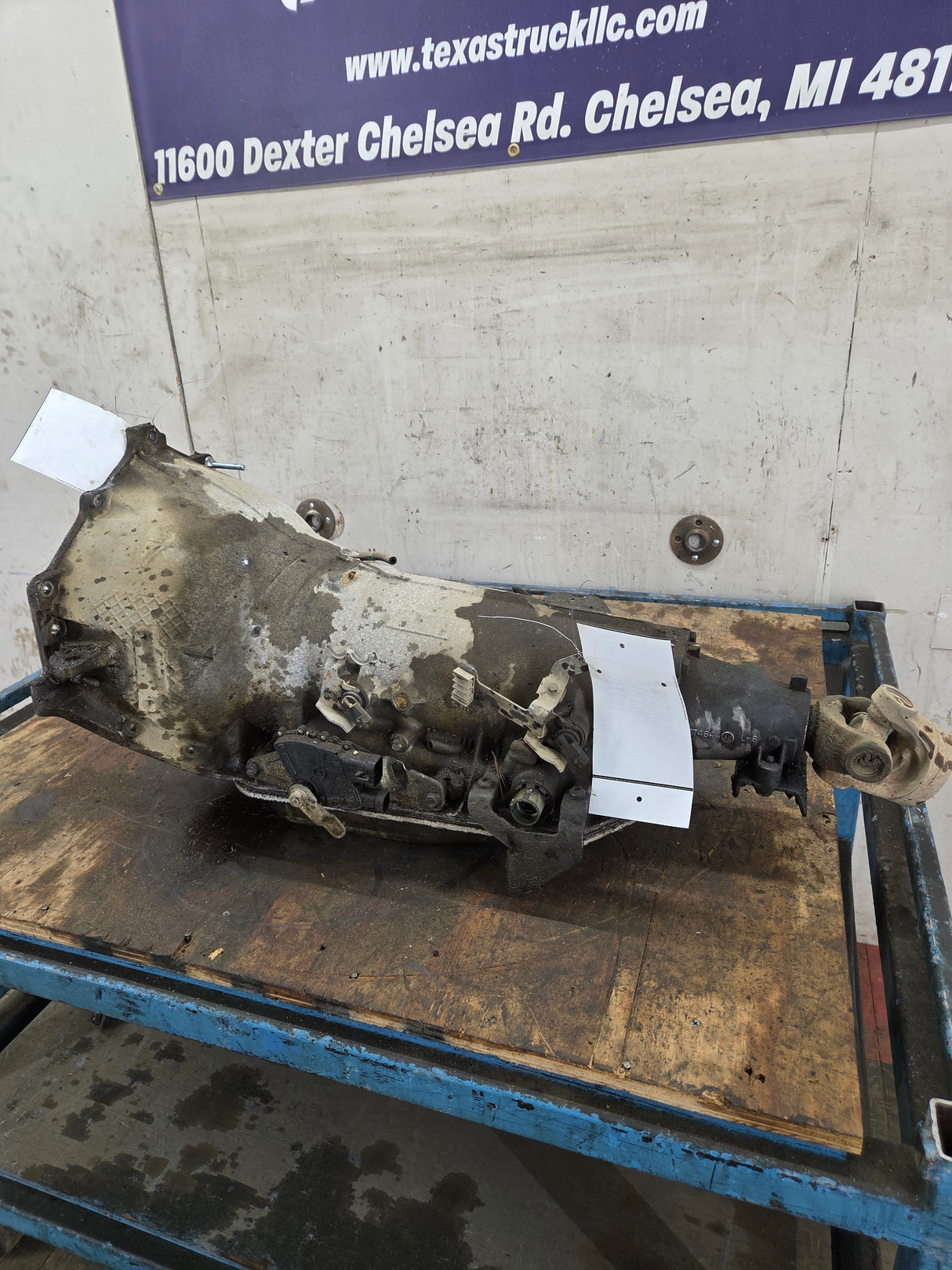 2000-2006 Chevrolet GMC 6.0L 4L80E 2wd 294K Miles AUTOMATIC TRANSMISSION 2500HD 3500HD