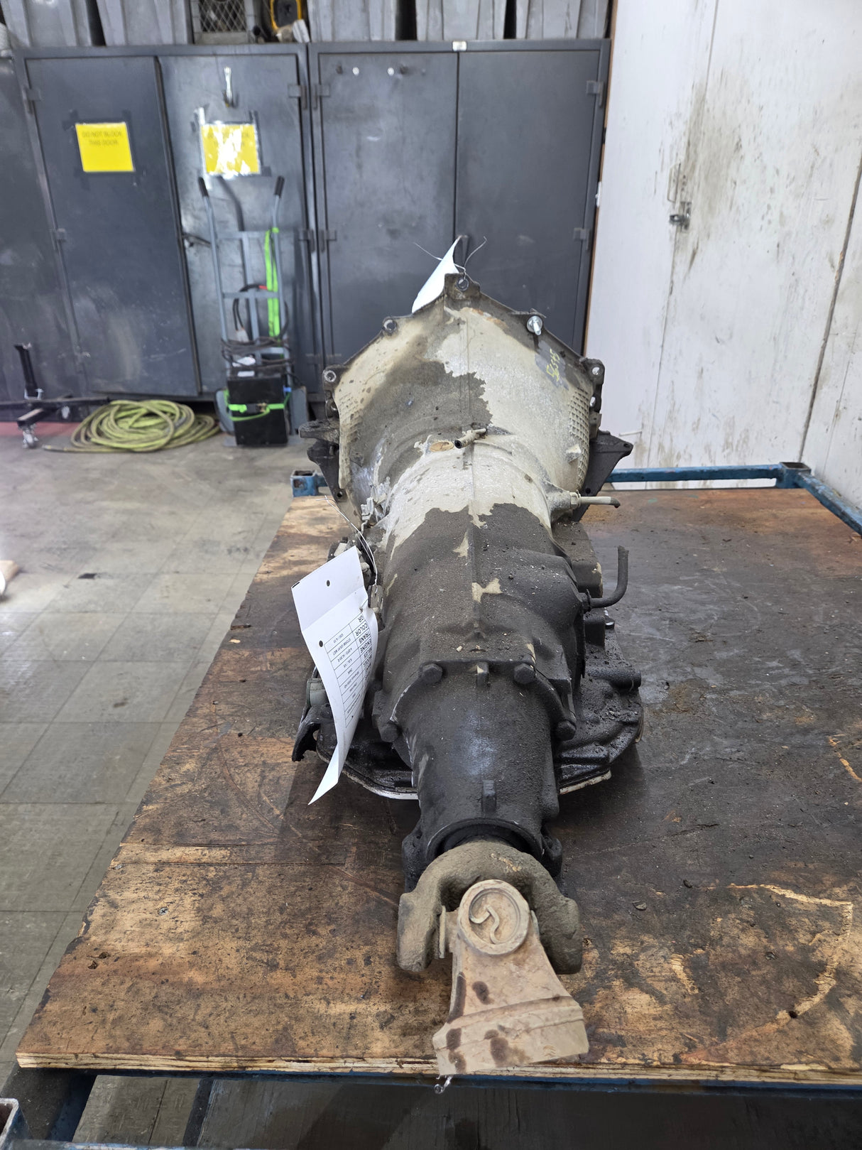 2000-2006 Chevrolet GMC 6.0L 4L80E 2wd 294K Miles AUTOMATIC TRANSMISSION 2500HD 3500HD