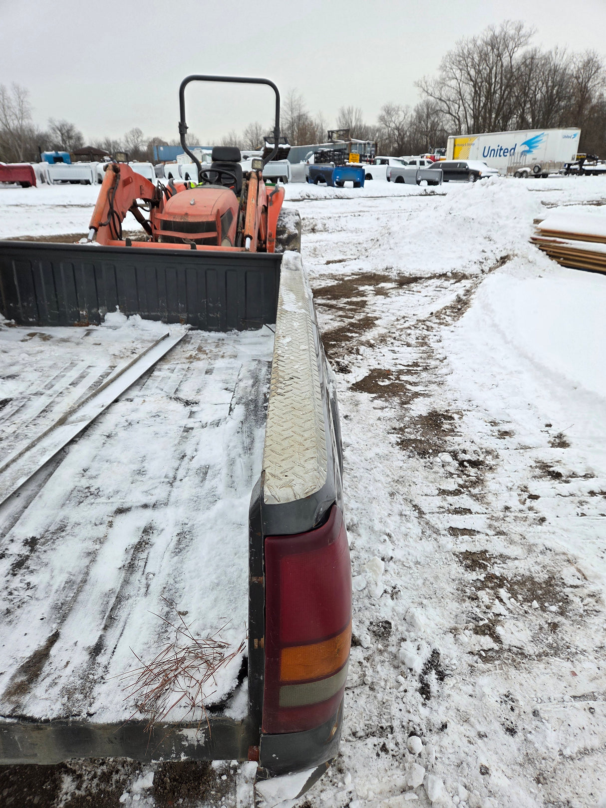 1999-2007 Chevrolet Silverado / GMC Sierra 1500 2500 3500 HD 8' Long Bed Truck Bed