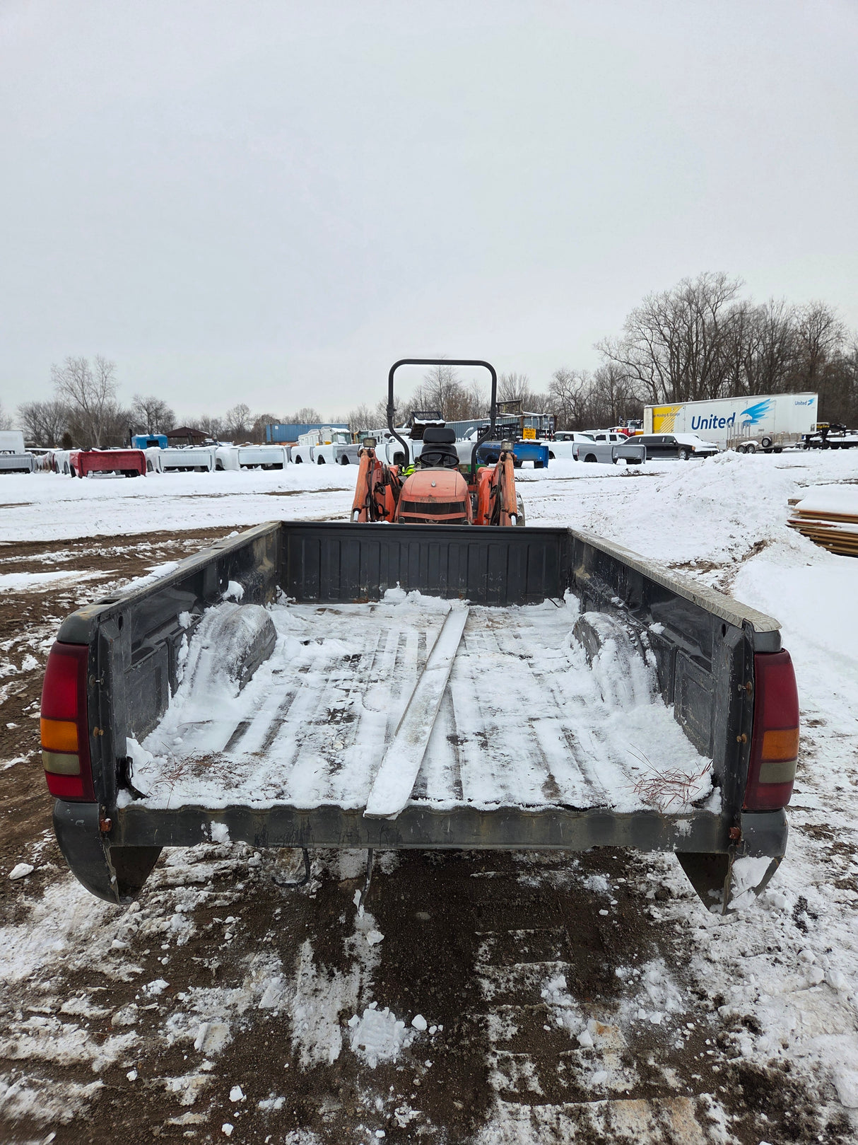 1999-2007 Chevrolet Silverado / GMC Sierra 1500 2500 3500 HD 8' Long Bed Truck Bed