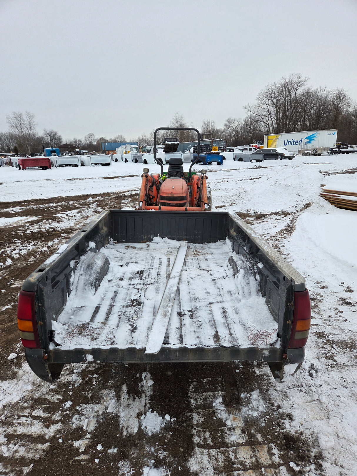 1999-2007 Chevrolet Silverado / GMC Sierra 1500 2500 3500 HD 8' Long Bed Truck Bed