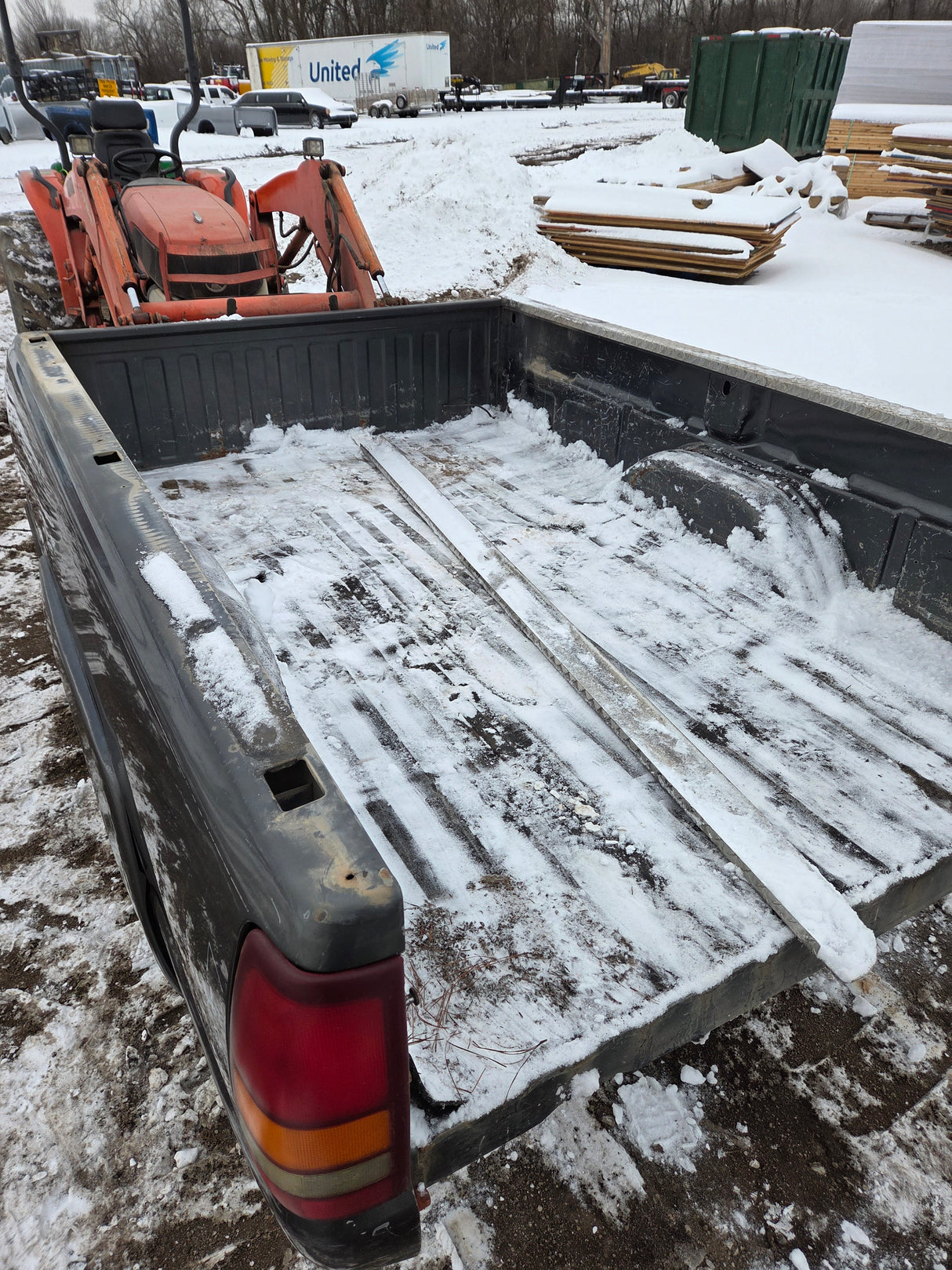 1999-2007 Chevrolet Silverado / GMC Sierra 1500 2500 3500 HD 8' Long Bed Truck Bed