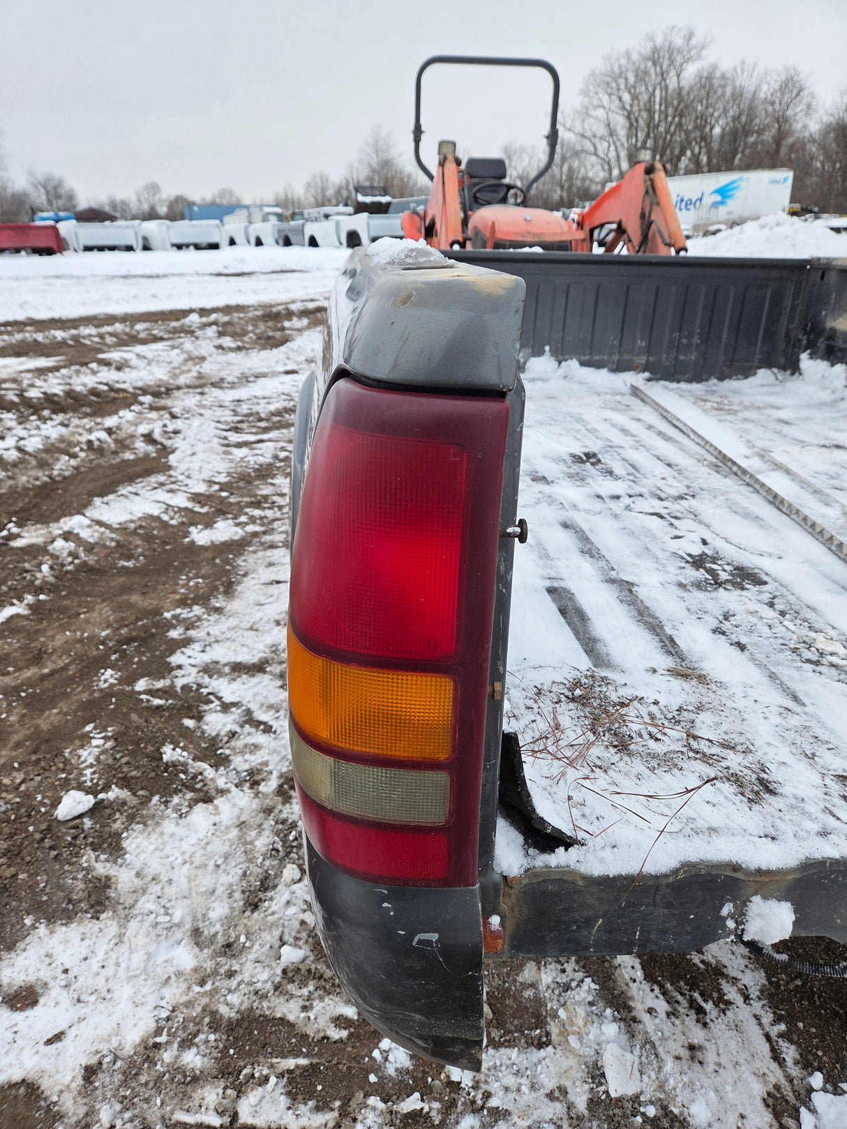 1999-2007 Chevrolet Silverado / GMC Sierra 1500 2500 3500 HD 8' Long Bed Truck Bed