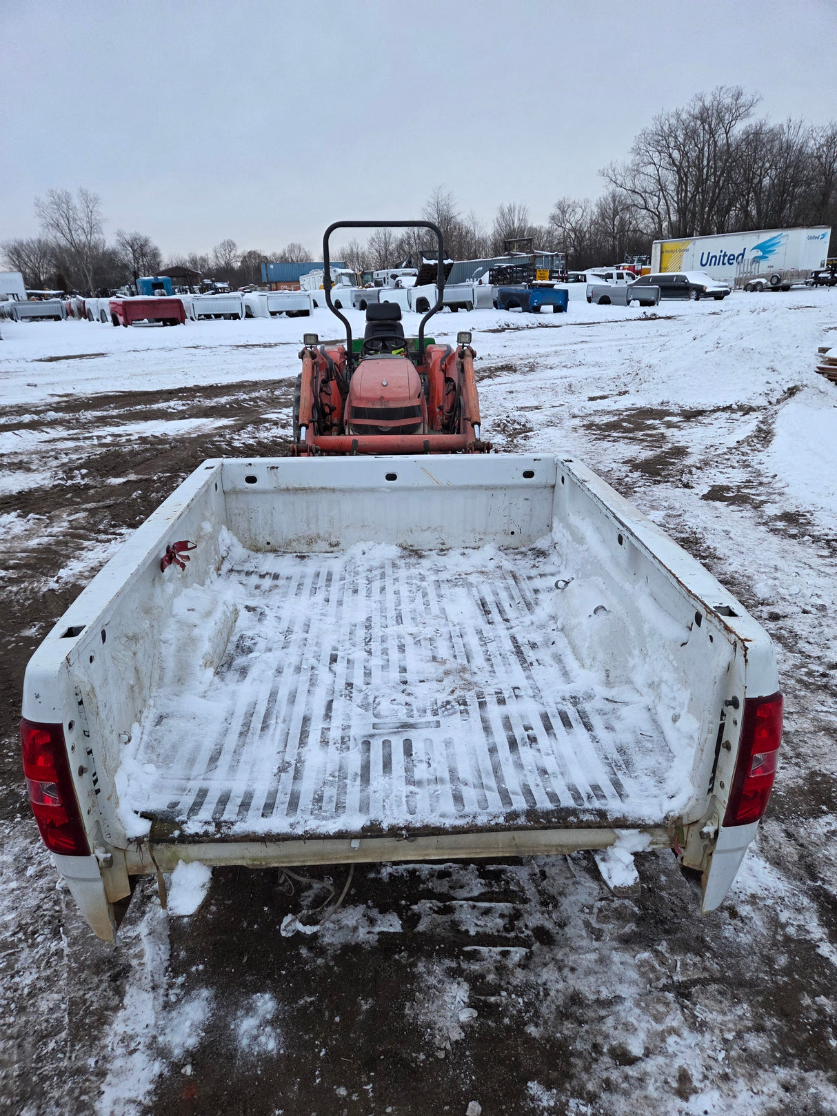 2007-2013 Chevrolet Silverado 1500 2500 3500 HD 6' 6" Short Truck