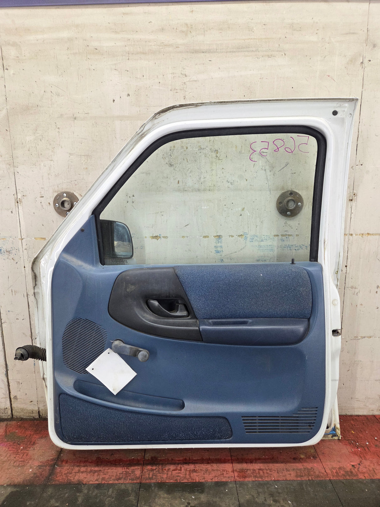 1993-2002 Ford Ranger Passenger Side Front Right Hand Door