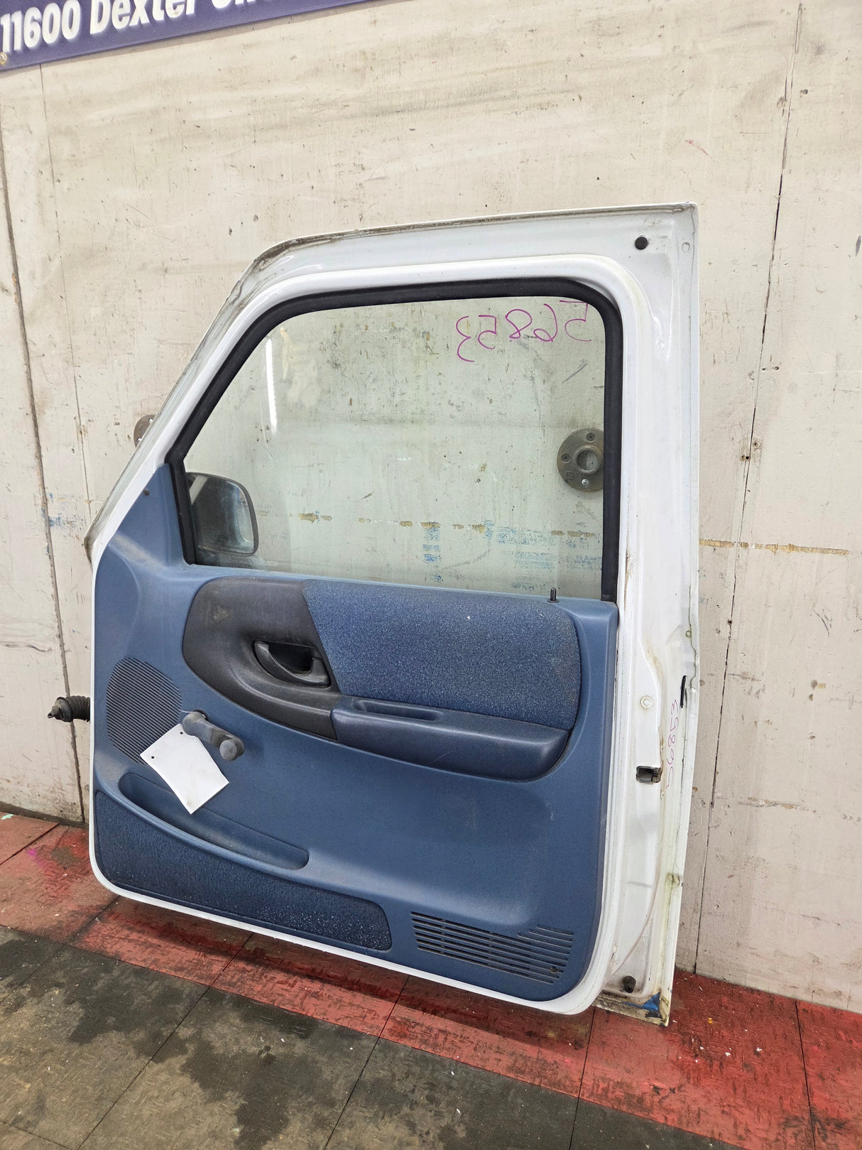 1993-2002 Ford Ranger Passenger Side Front Right Hand Door