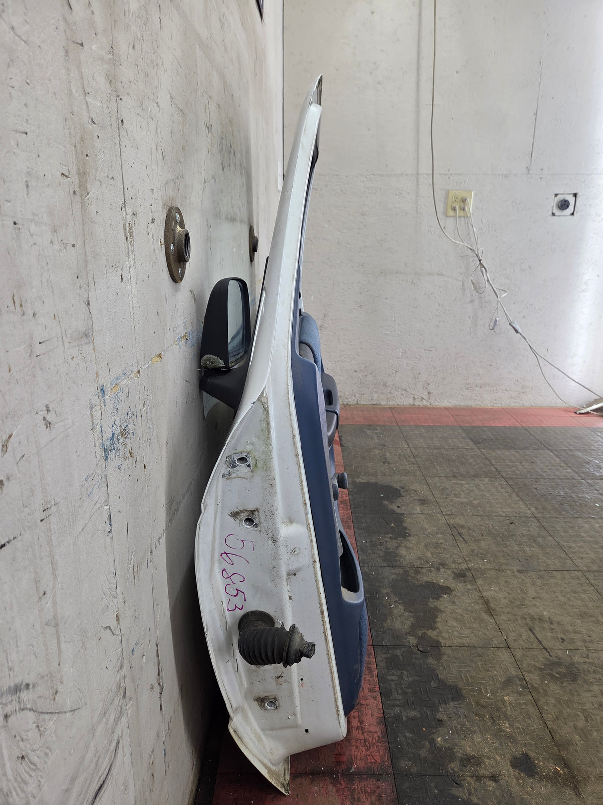 1993-2002 Ford Ranger Passenger Side Front Right Hand Door