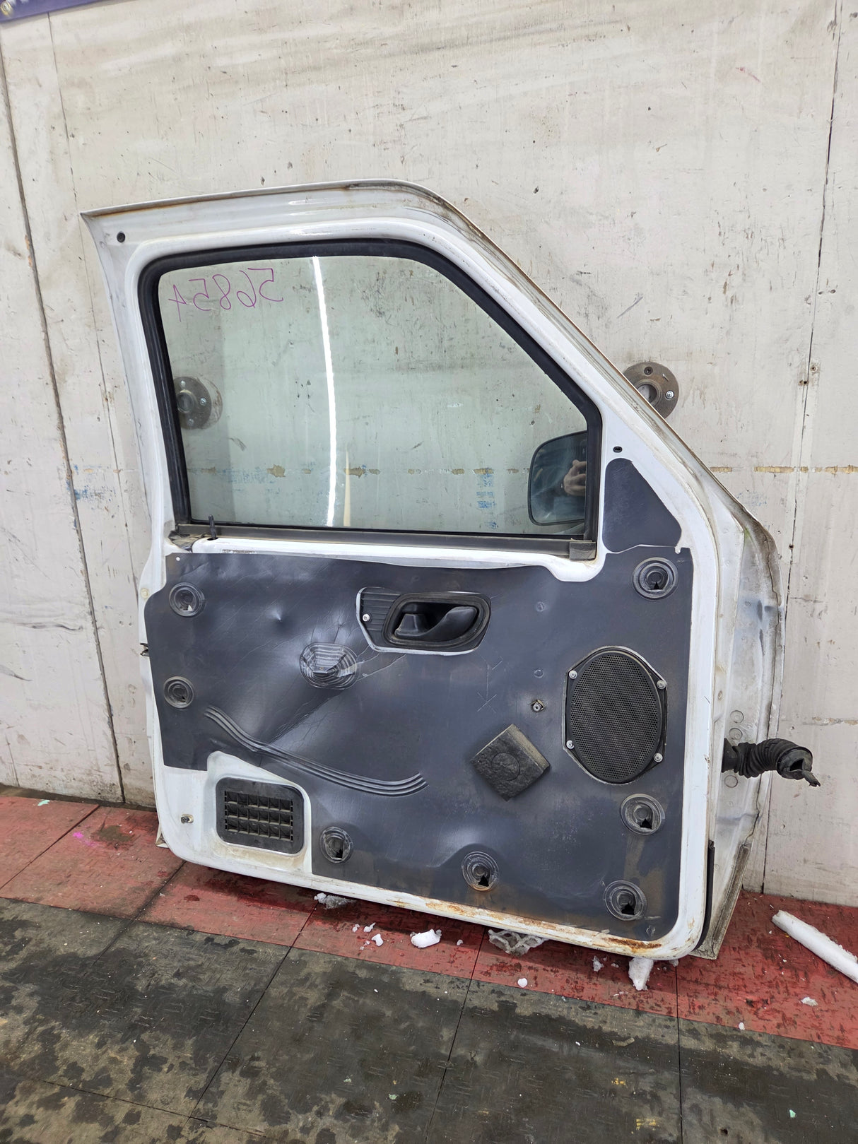 1993-2002 Ford Ranger Driver Side Front Left Hand Door