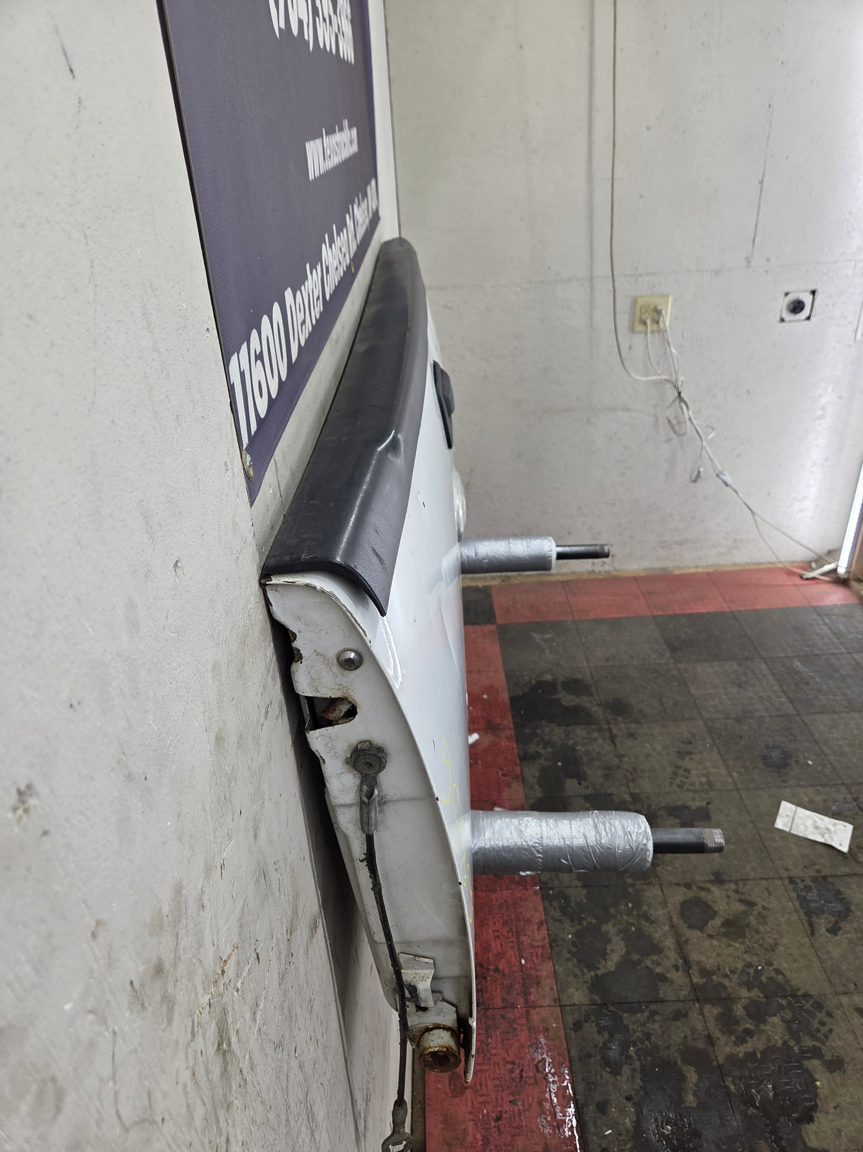 2008-2016 Ford Super Duty Tailgate F250 F350 F450 F550 - Oxford White