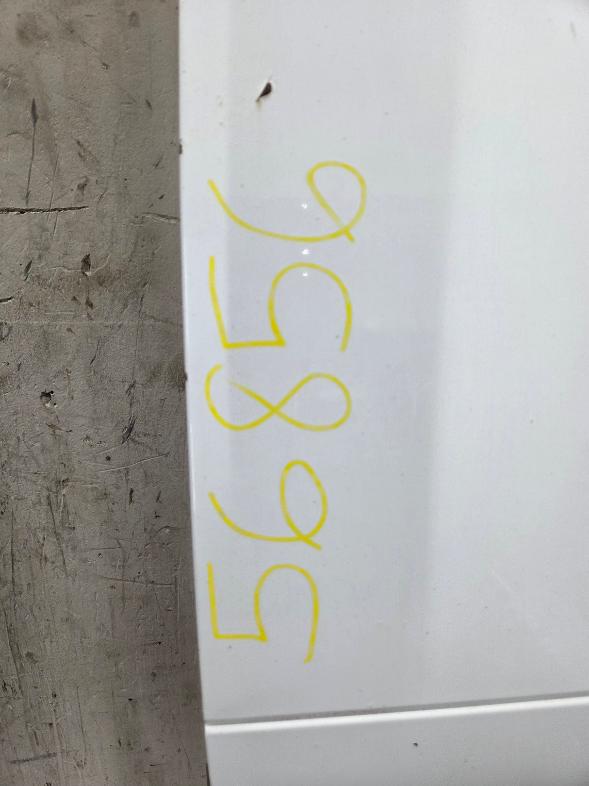 2008-2016 Ford Super Duty Tailgate F250 F350 F450 F550 - Oxford White