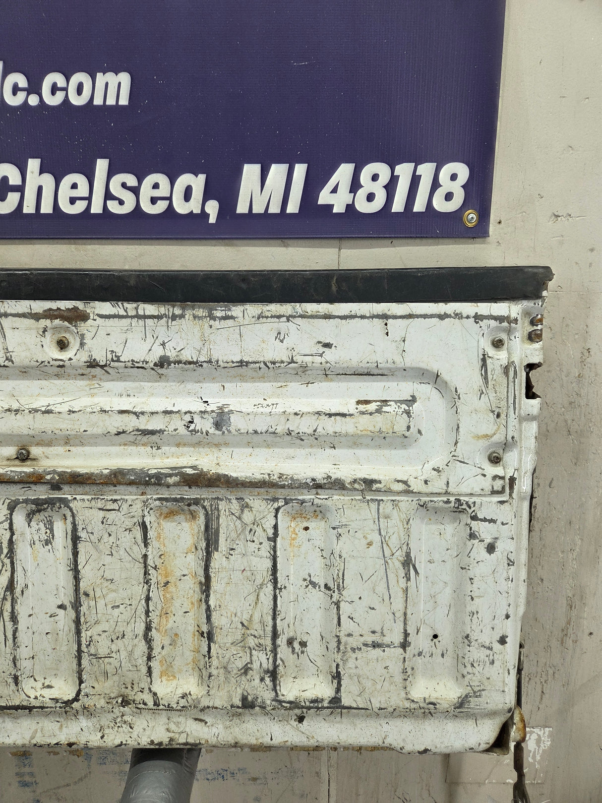 2008-2016 Ford Super Duty Tailgate F250 F350 F450 F550 - Oxford White