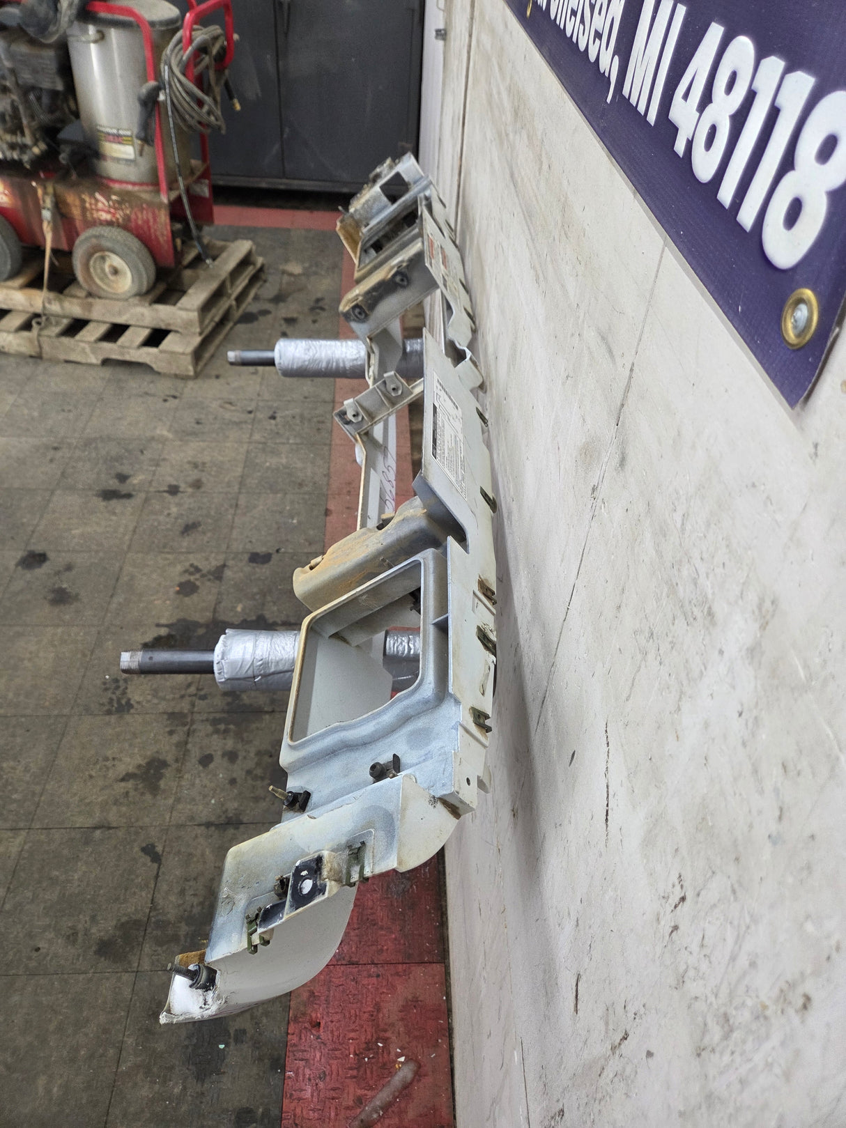 1993-1997 Ford Ranger Front Header Panel Grill Core Support