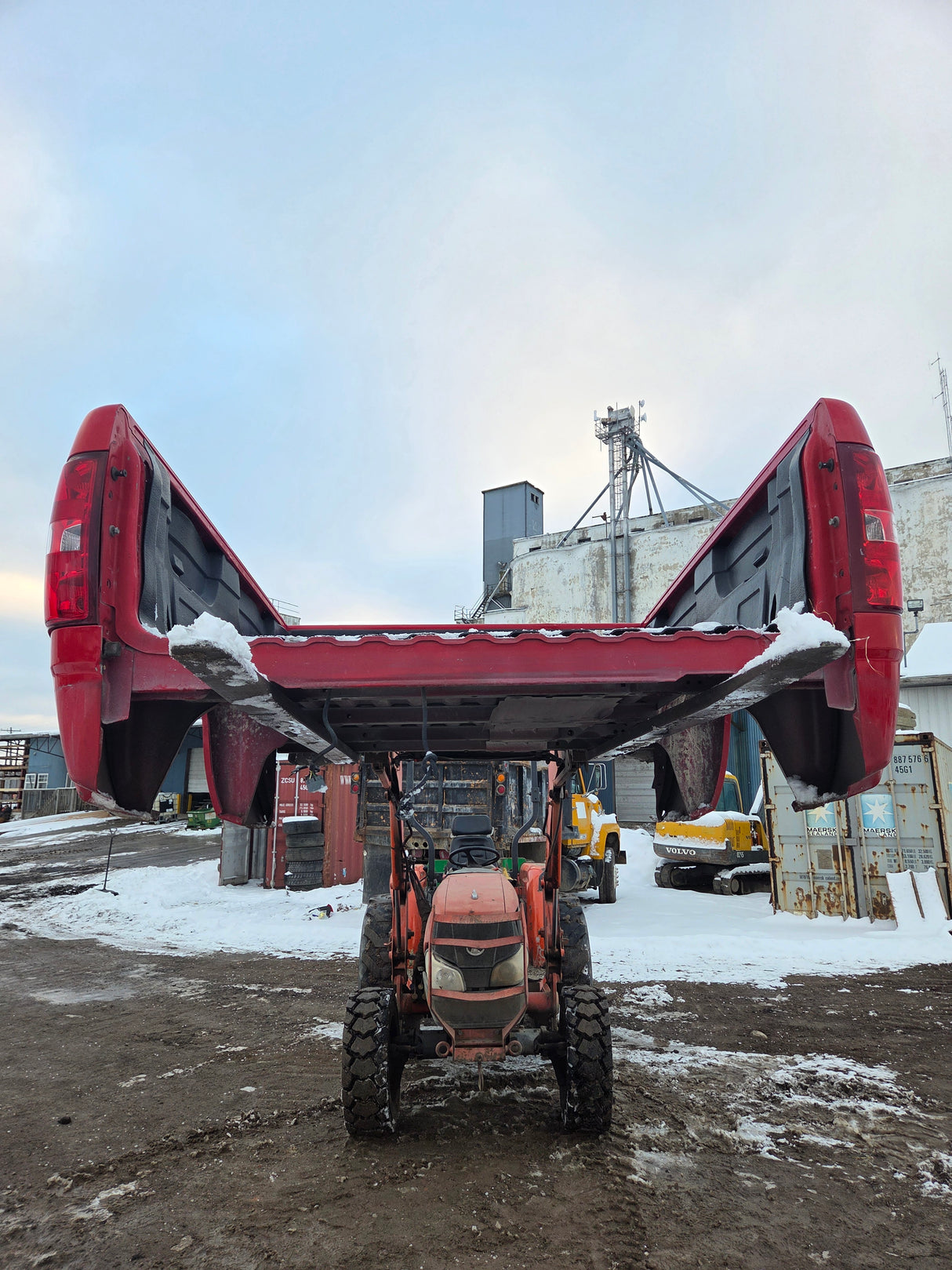 2007-2013 Chevrolet Silverado 1500 2500 3500 HD 6' 6" Short Truck Bed - Red