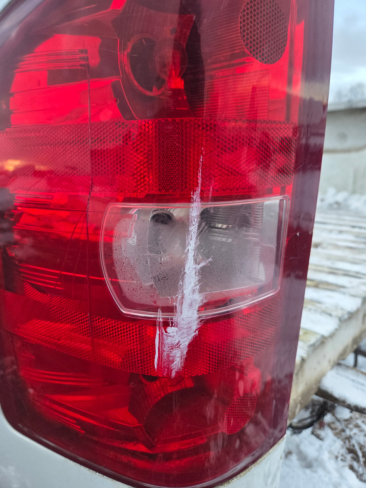 2007-2013 Chevrolet Silverado 1500 2500 3500 HD 6' 6" Short Truck Bed - Summit White