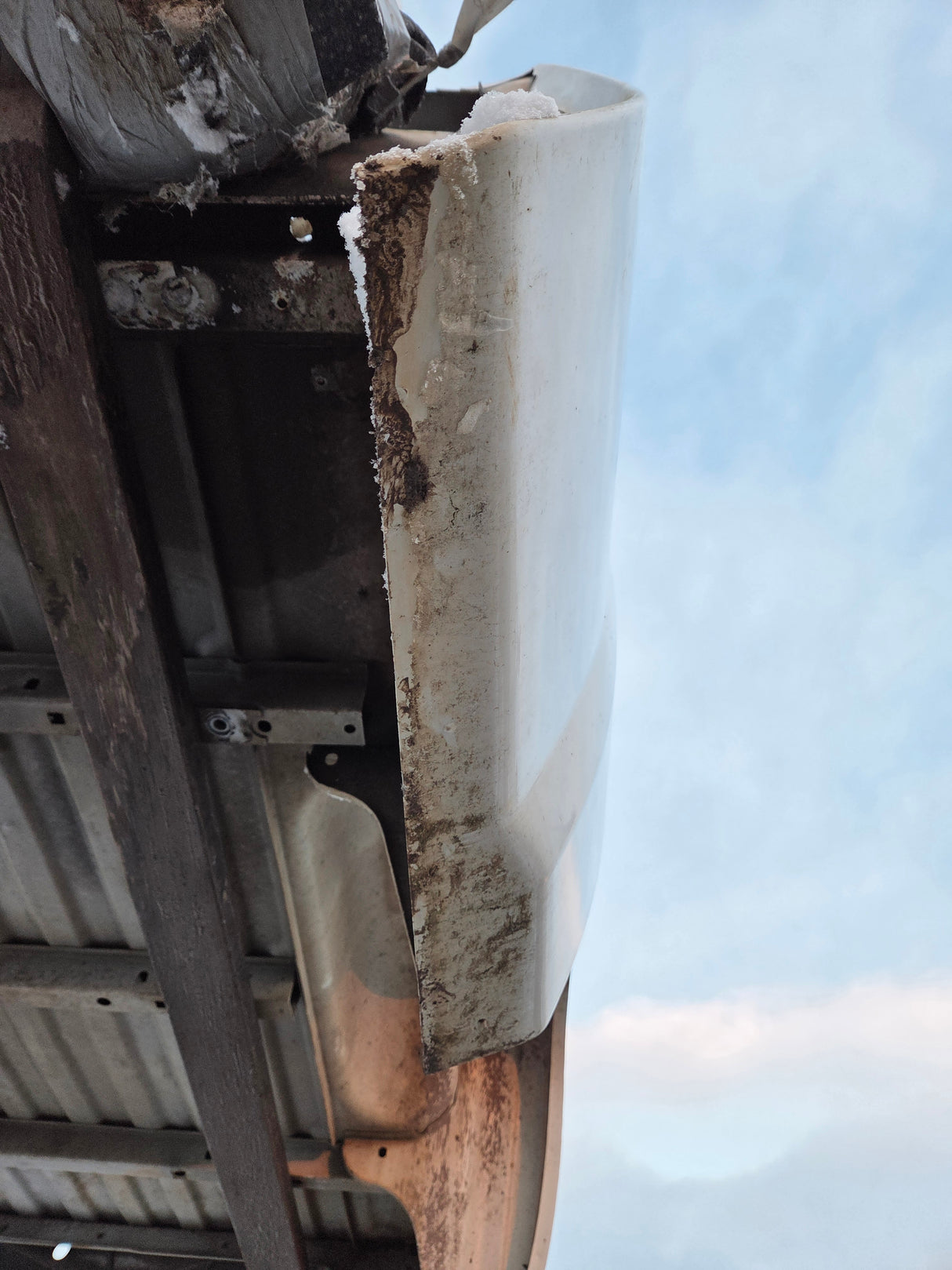 2007-2013 Chevrolet Silverado 1500 2500 3500 HD 6' 6" Short Truck Bed - Summit White