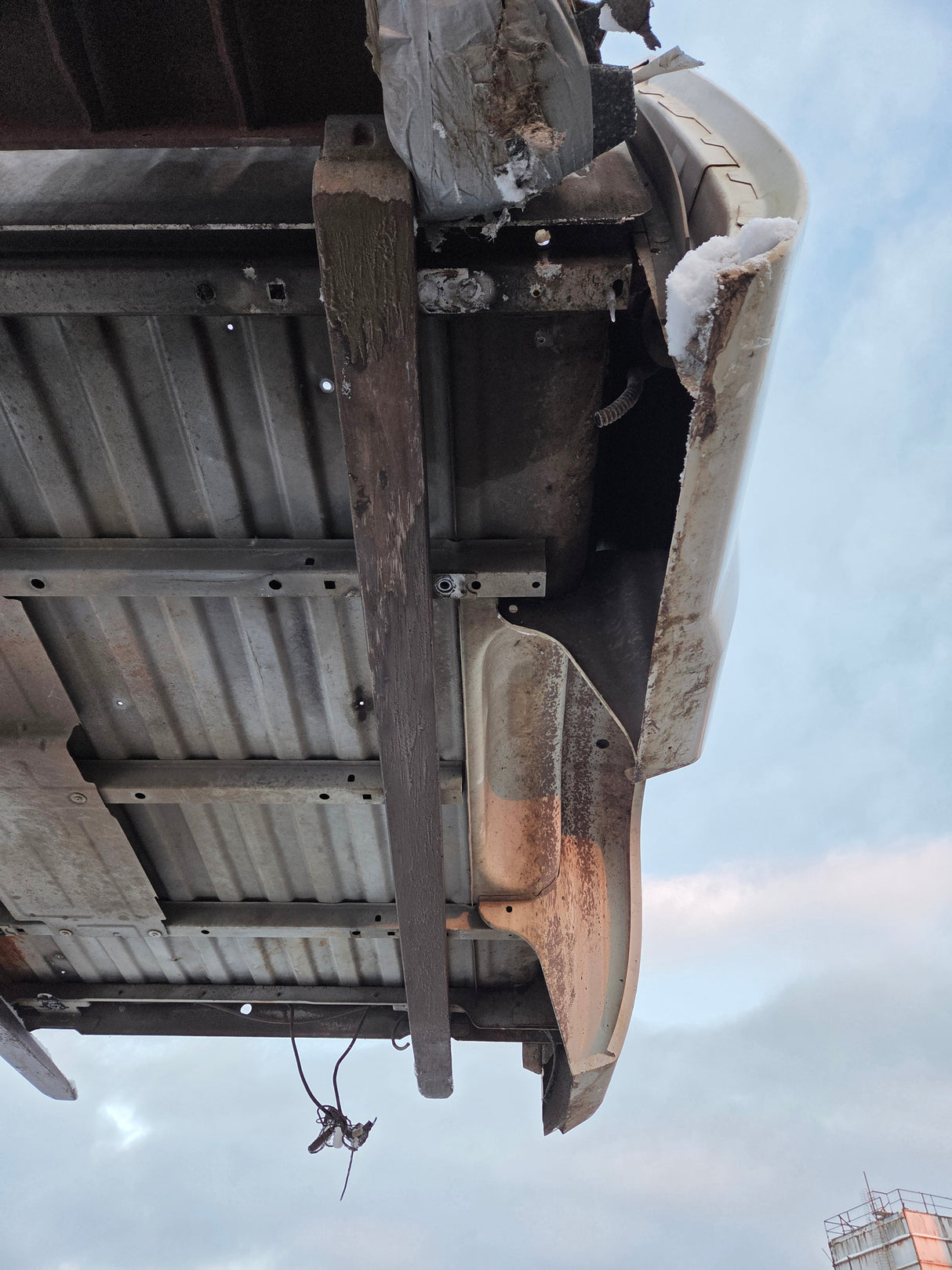 2007-2013 Chevrolet Silverado 1500 2500 3500 HD 6' 6" Short Truck Bed - Summit White