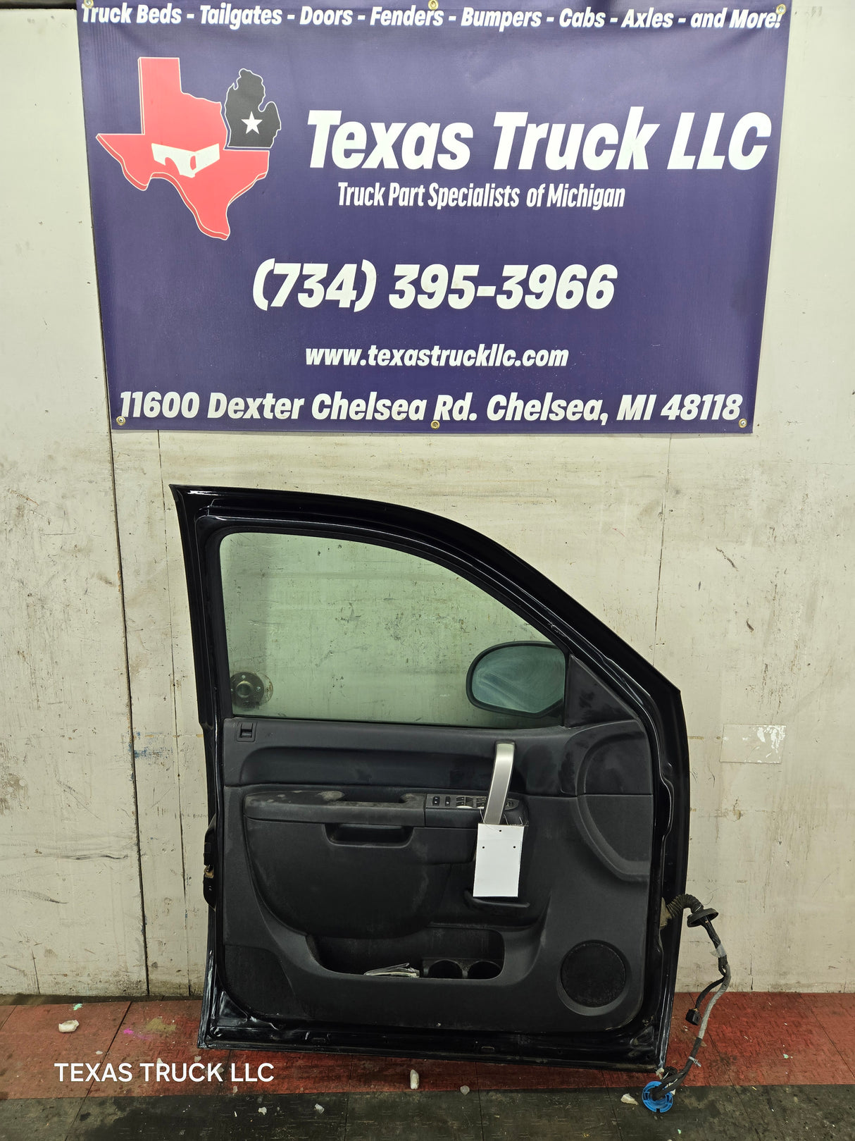 2007-2013 Chevrolet Silverado / GMC Sierra 1500 2500 3500 HD LH Front Driver Side Door