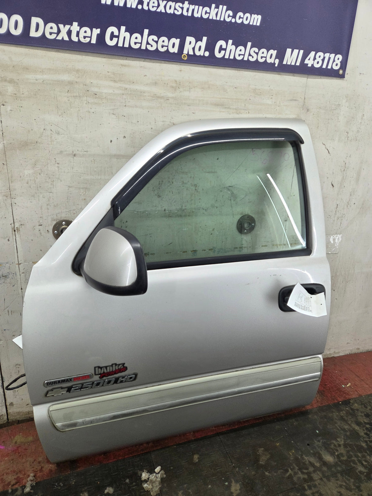 1999-2006 Chevrolet Silverado / GMC Sierra 1500 2500 3500 HD Driver Side Front Door LH