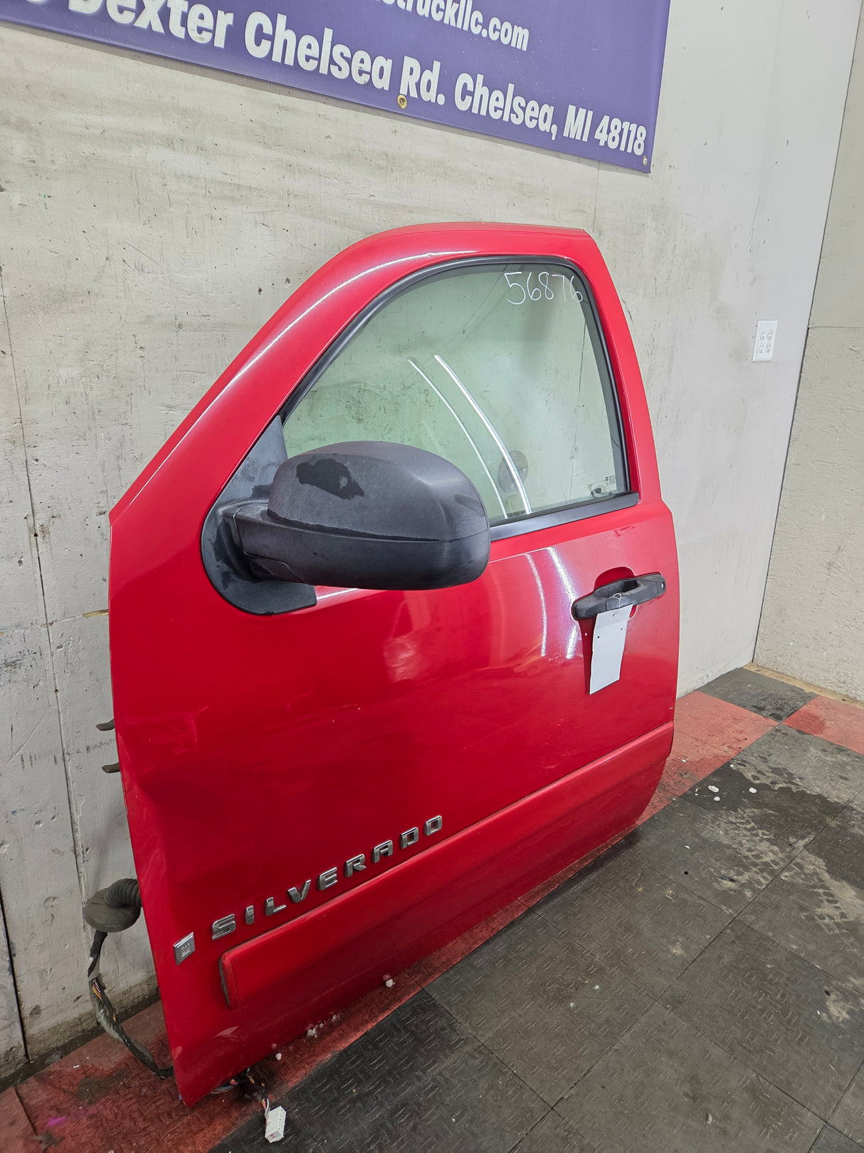 2007-2013 Chevrolet Silverado / GMC Sierra 1500 2500 3500 HD LH Front Driver Side Door