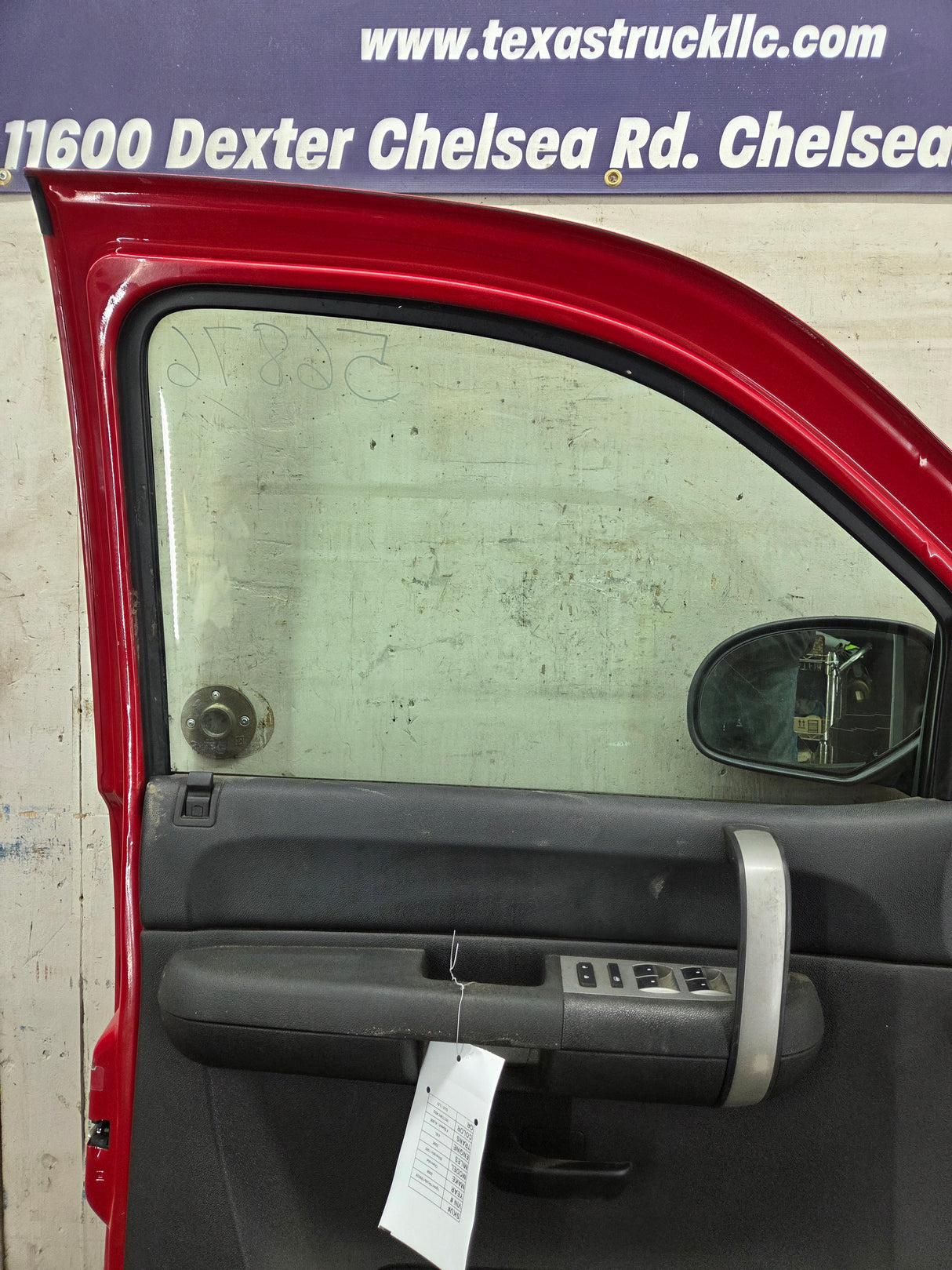 2007-2013 Chevrolet Silverado / GMC Sierra 1500 2500 3500 HD LH Front Driver Side Door