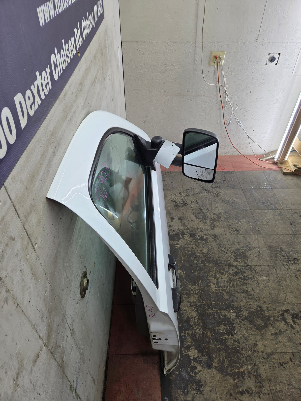 2007-2013 Chevrolet Silverado / GMC Sierra 1500 2500 3500 HD RH Front Passenger Side Door