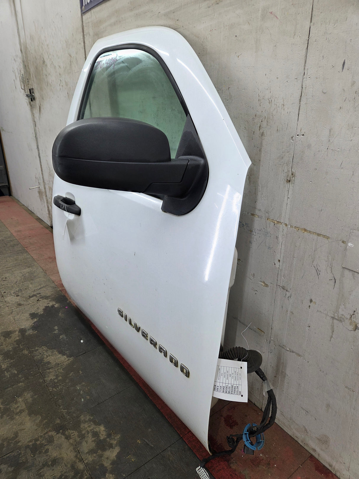 2007-2013 Chevrolet Silverado / GMC Sierra 1500 2500 3500 HD RH Front Passenger Side Door