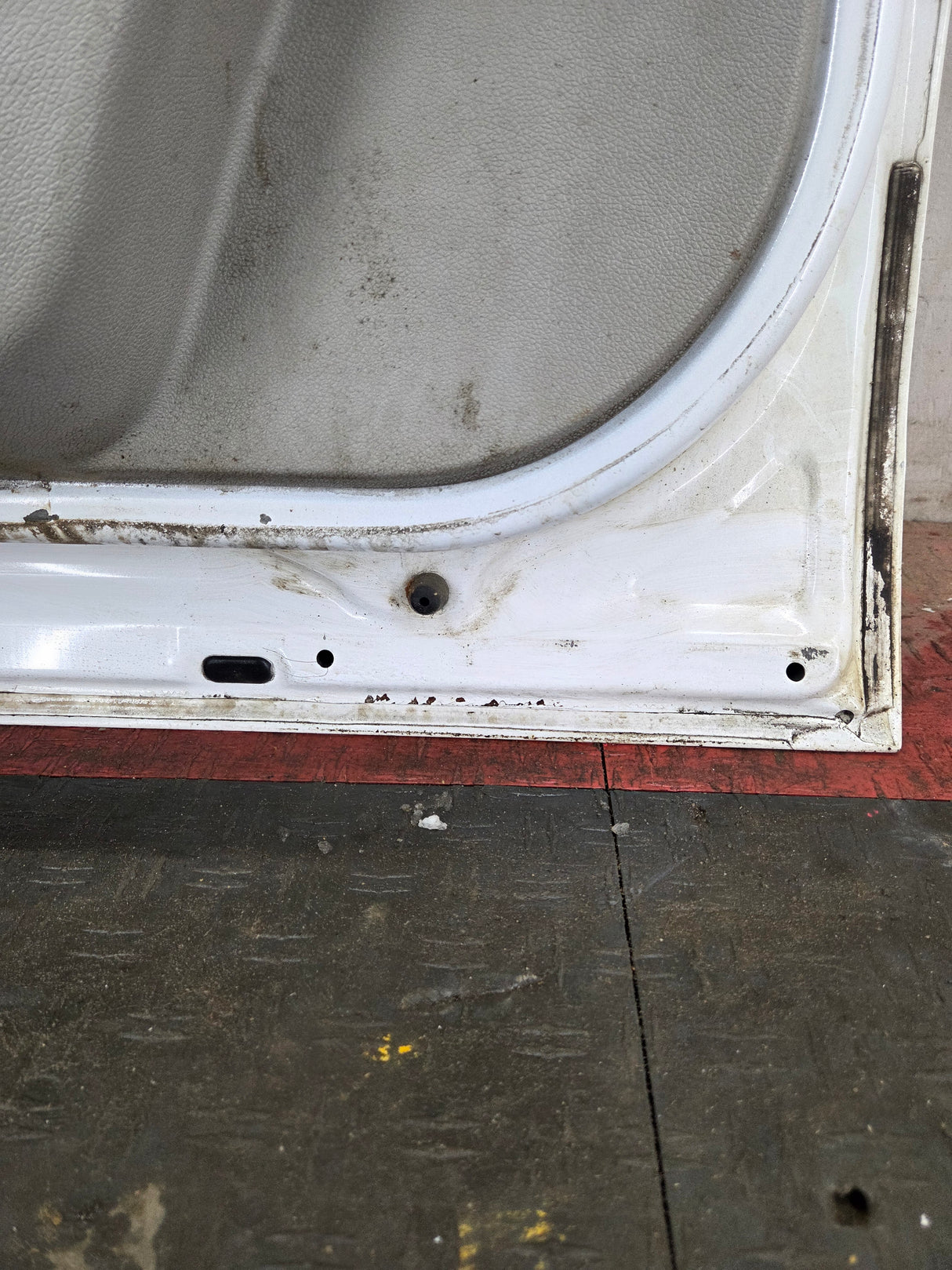 2007-2013 Chevrolet Silverado / GMC Sierra 1500 2500 3500 HD RH Front Passenger Side Door