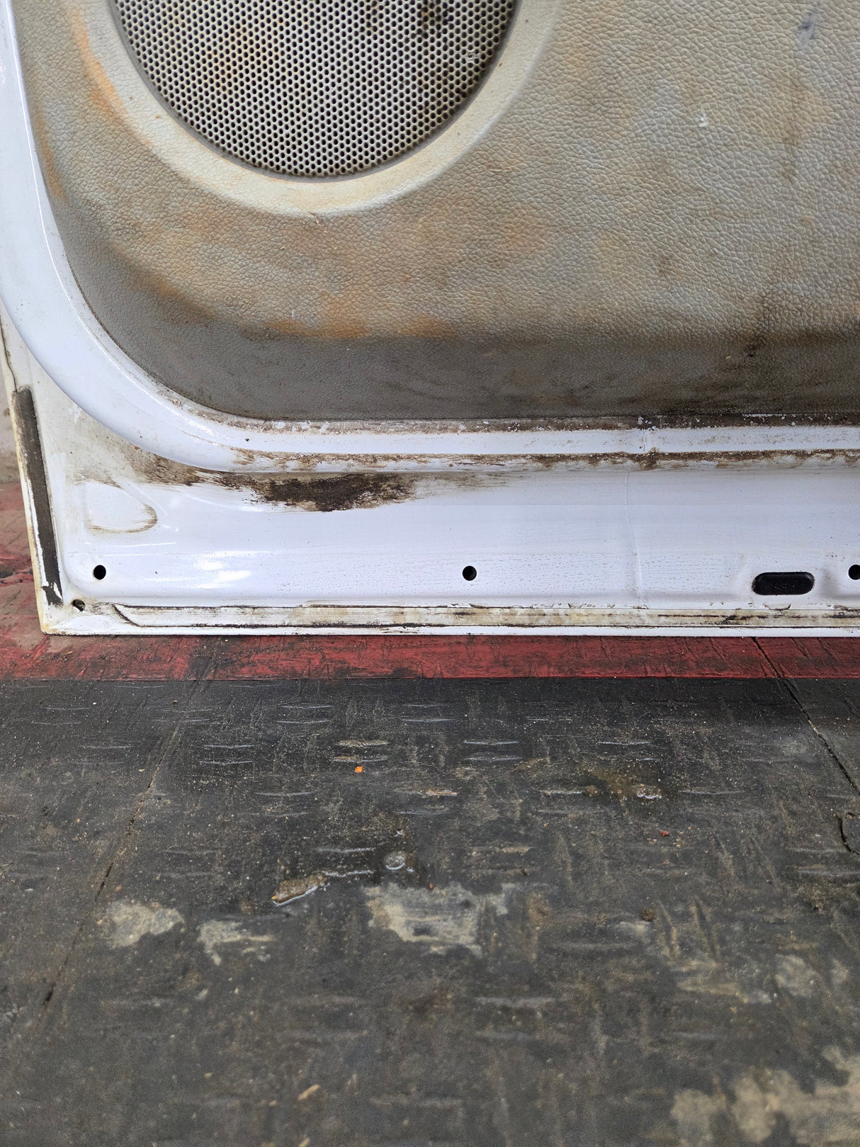 2007-2013 Chevrolet Silverado / GMC Sierra 1500 2500 3500 HD RH Front Passenger Side Door