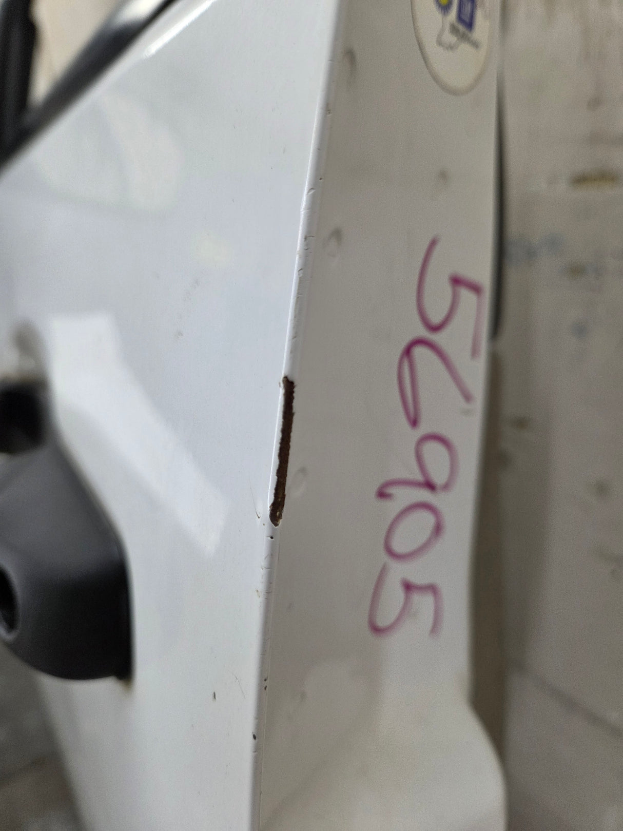 2007-2013 Chevrolet Silverado / GMC Sierra 1500 2500 3500 HD LH Front Driver Side Door