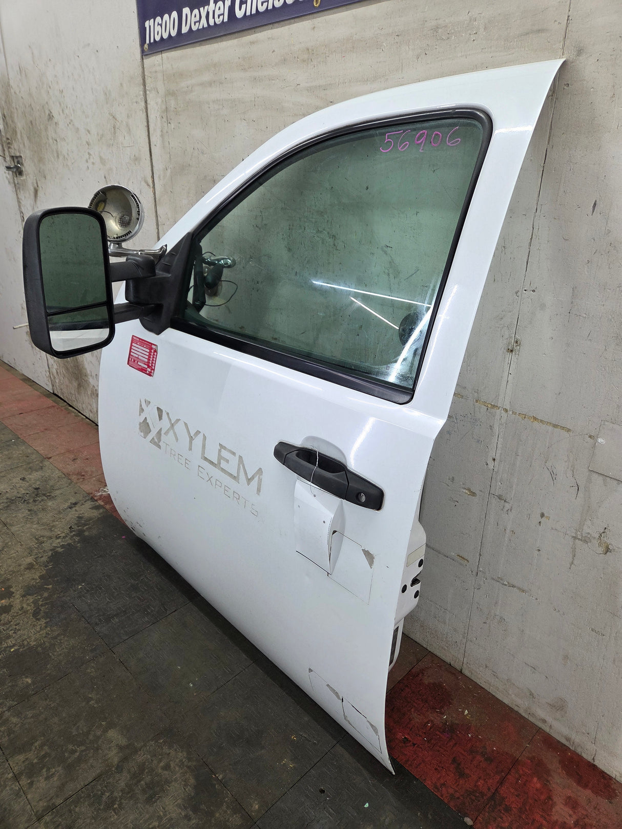 2007-2013 Chevrolet Silverado / GMC Sierra 1500 2500 3500 HD LH Front Driver Side Door