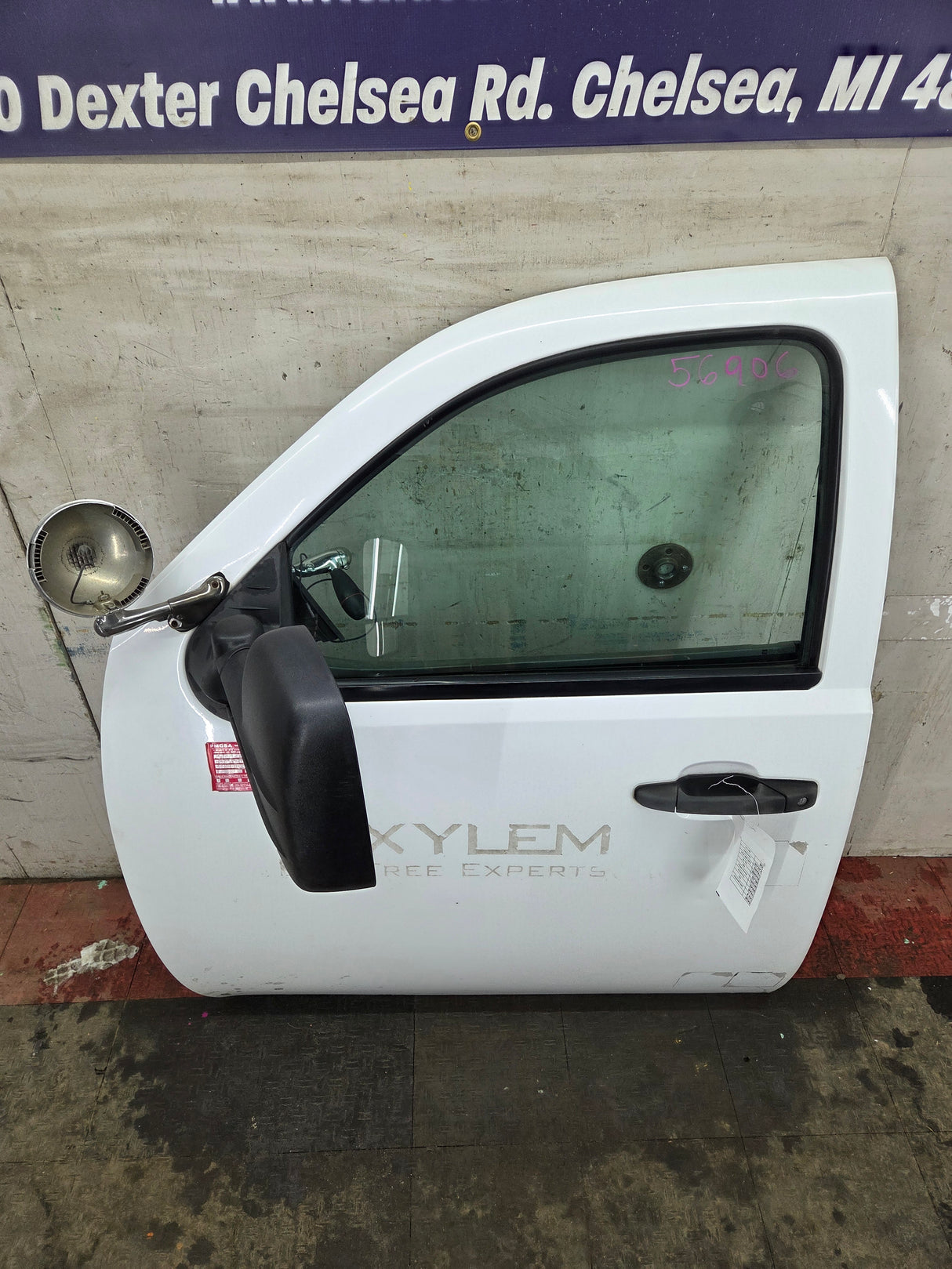 2007-2013 Chevrolet Silverado / GMC Sierra 1500 2500 3500 HD LH Front Driver Side Door