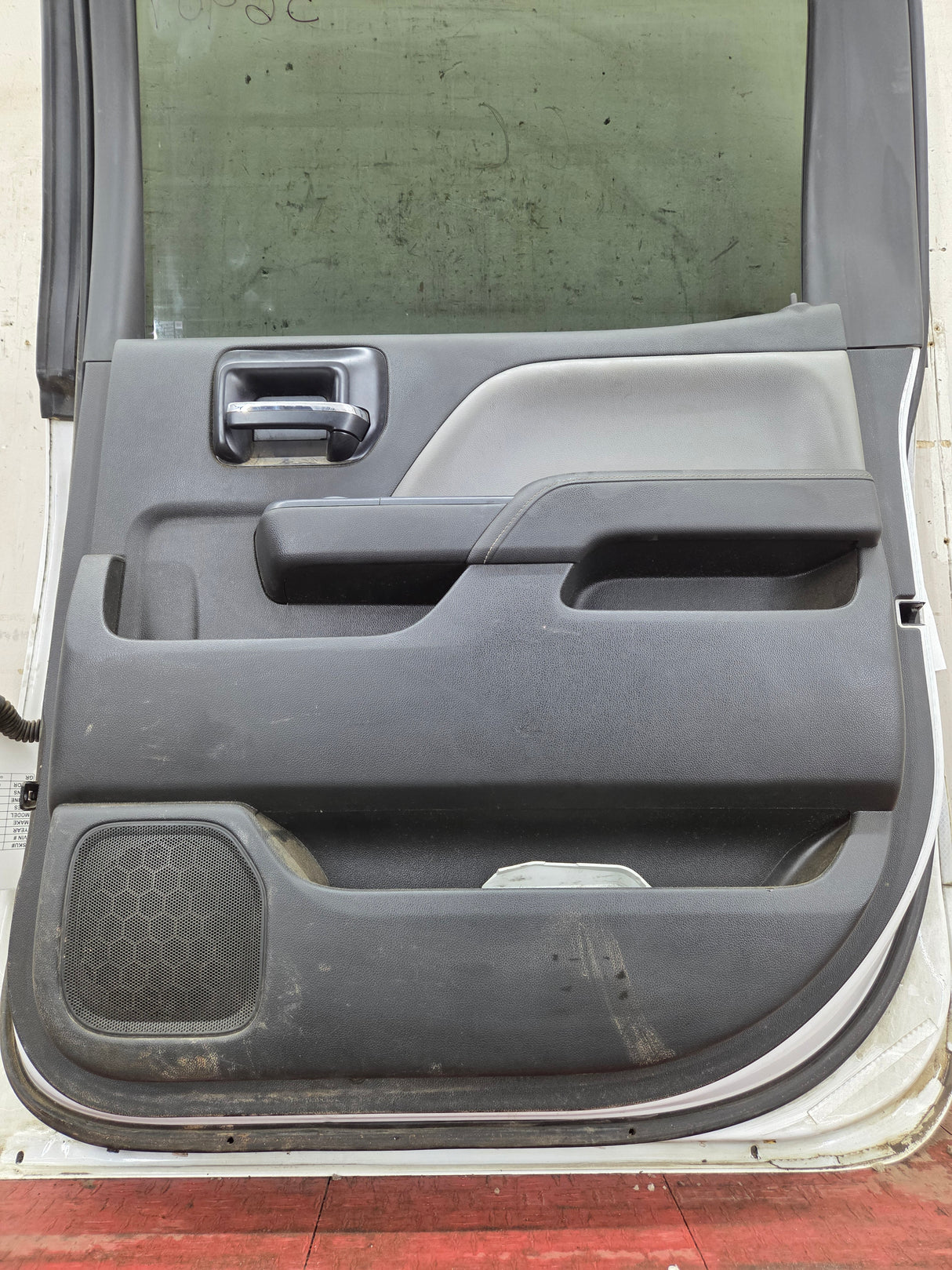 2014-2019 Chevrolet Silverado / GMC Sierra RH Rear Passenger Side Crew Cab Door 1500 2500 3500 HD