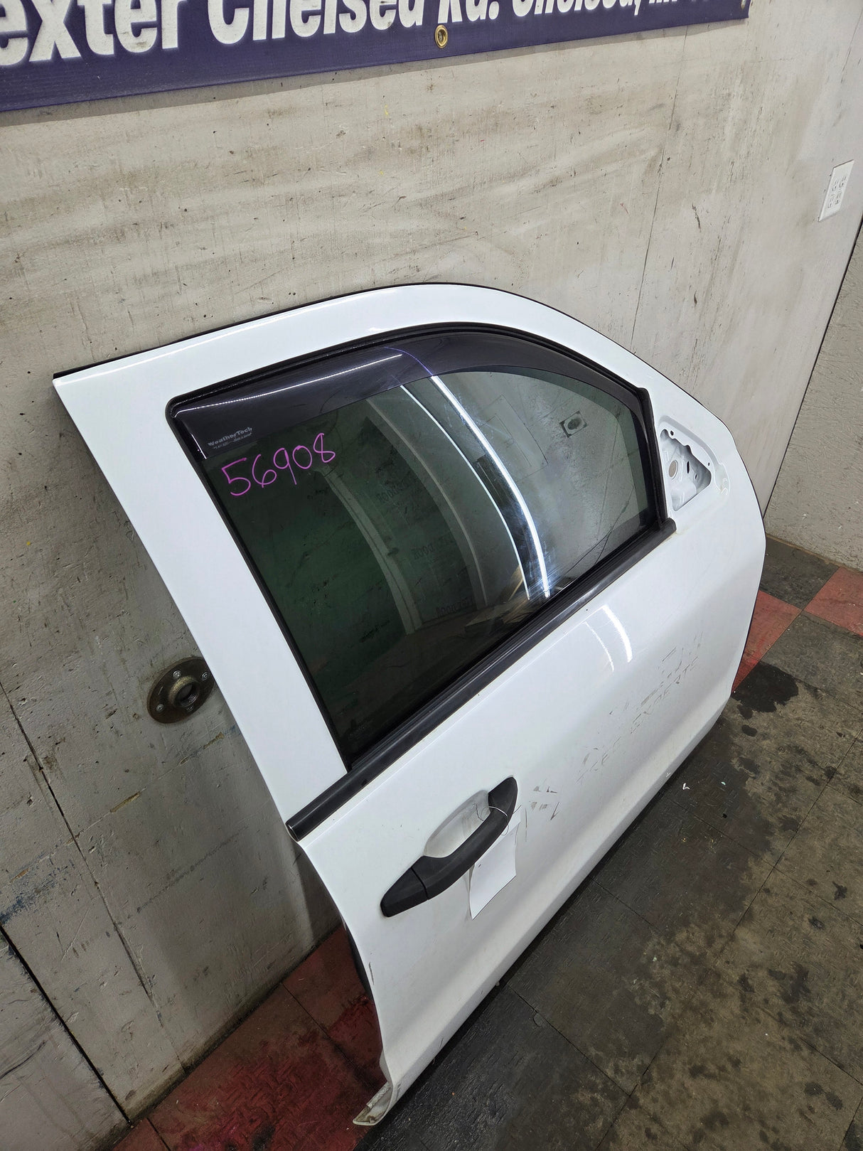 2014-2019 Chevrolet Silverado / GMC Sierra RH Front Passenger Side Crew Cab Door 1500 25000 3500 HD