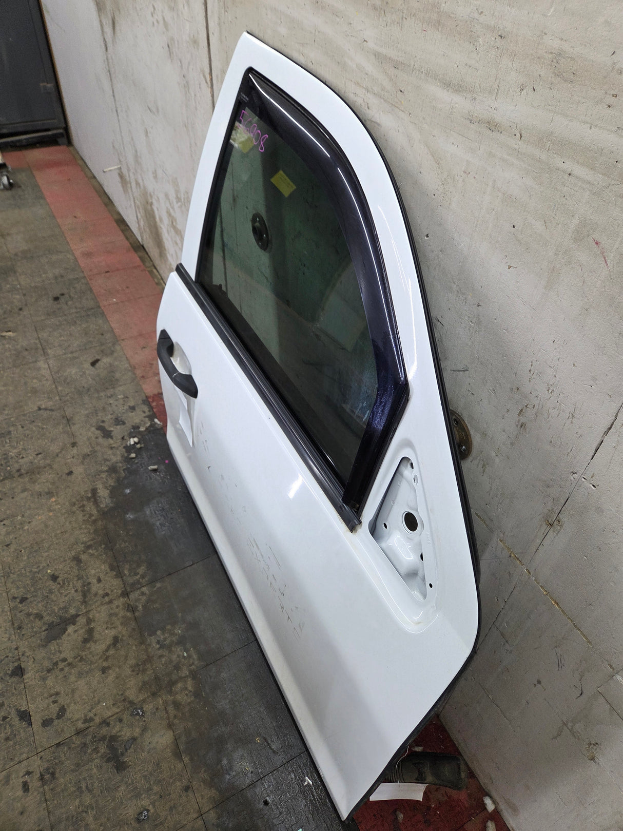 2014-2019 Chevrolet Silverado / GMC Sierra RH Front Passenger Side Crew Cab Door 1500 25000 3500 HD