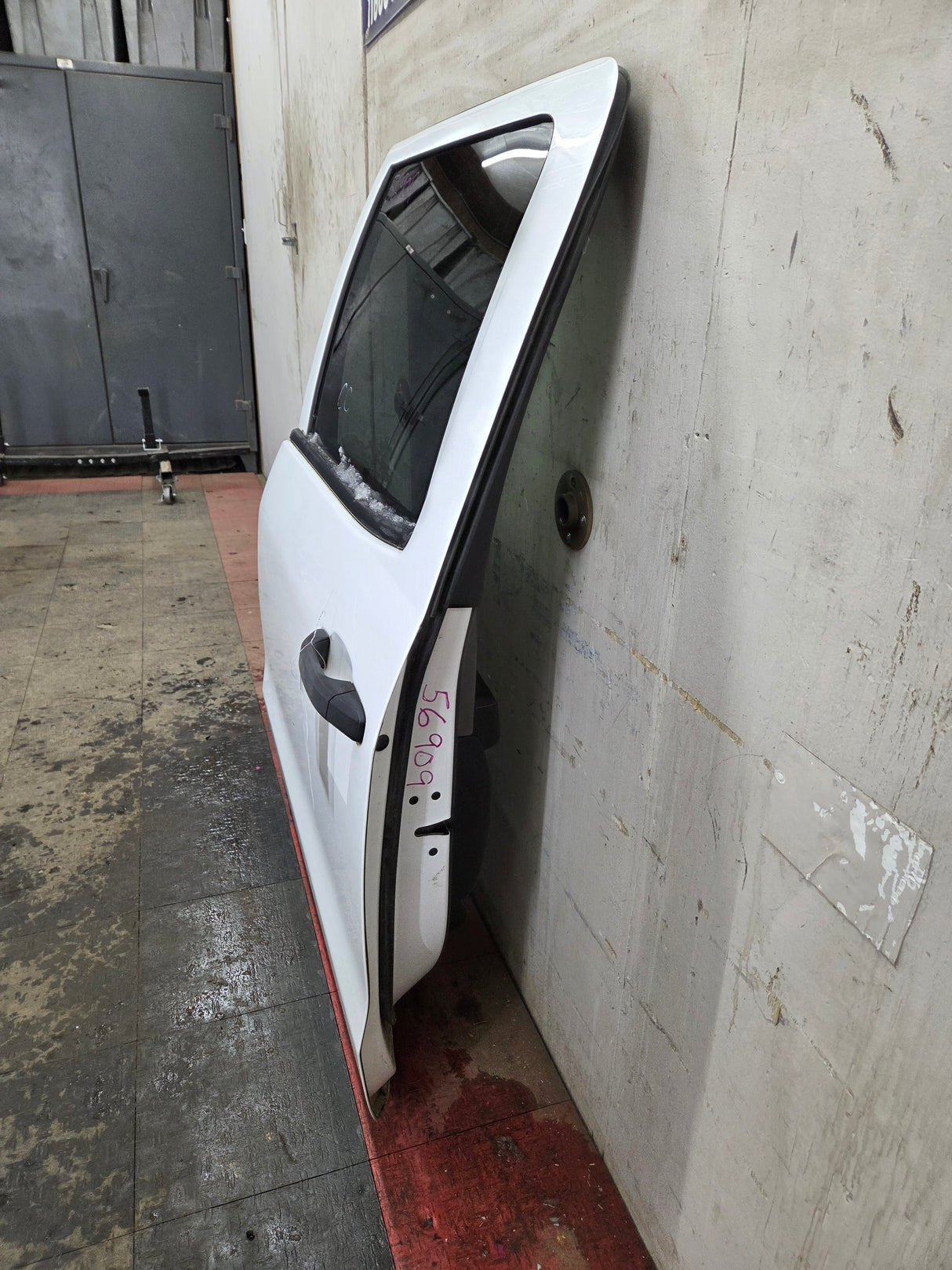 2014-2019 Chevrolet Silverado / GMC Sierra LH Rear Driver Side Crew Cab Door 1500 2500 3500 HD