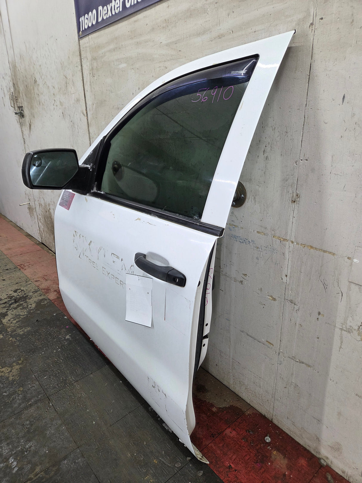 2014-2019 Chevrolet Silverado / GMC Sierra LH Front Driver Side Crew Cab Door 1500 25000 3500 HD