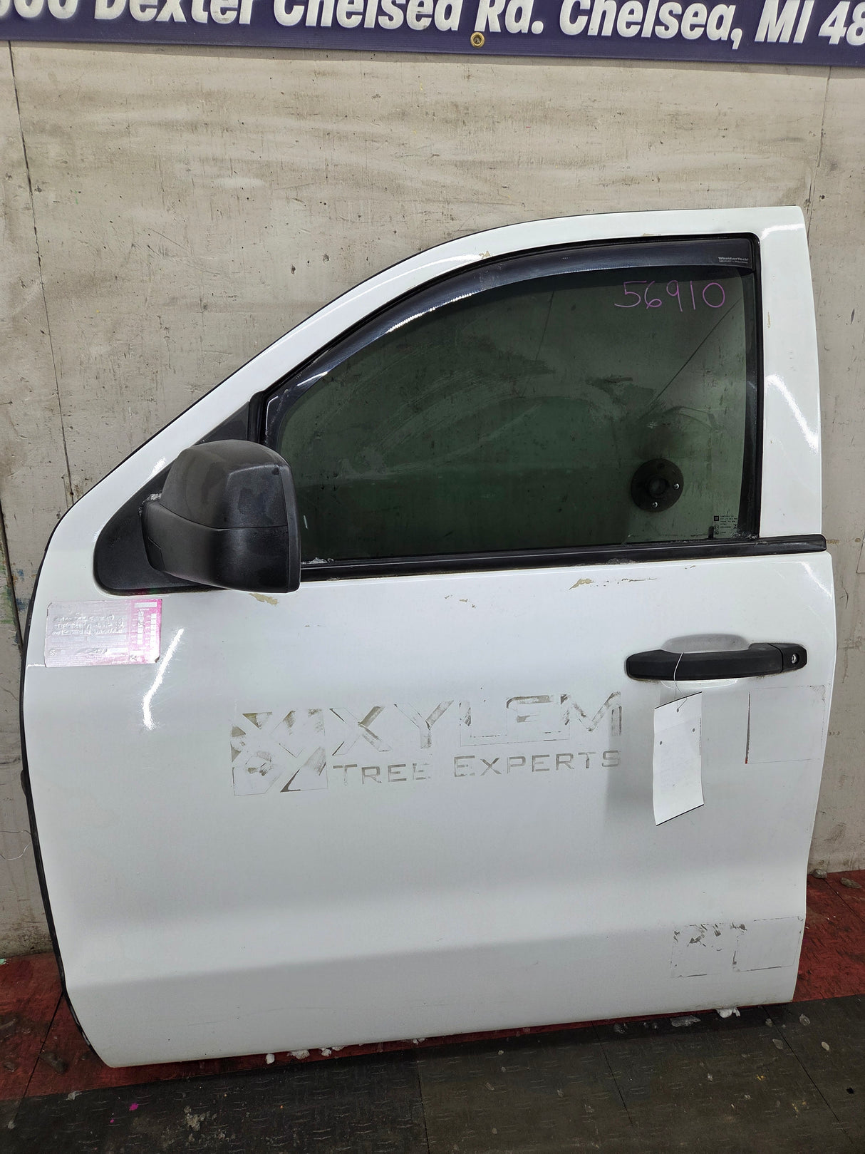 2014-2019 Chevrolet Silverado / GMC Sierra LH Front Driver Side Crew Cab Door 1500 25000 3500 HD