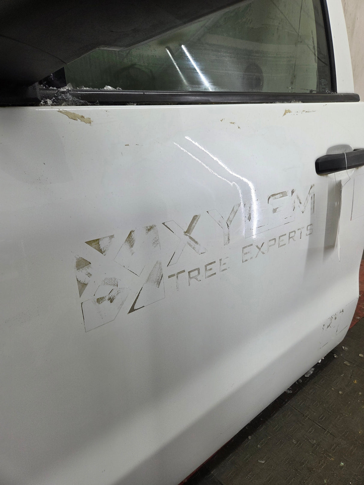 2014-2019 Chevrolet Silverado / GMC Sierra LH Front Driver Side Crew Cab Door 1500 25000 3500 HD