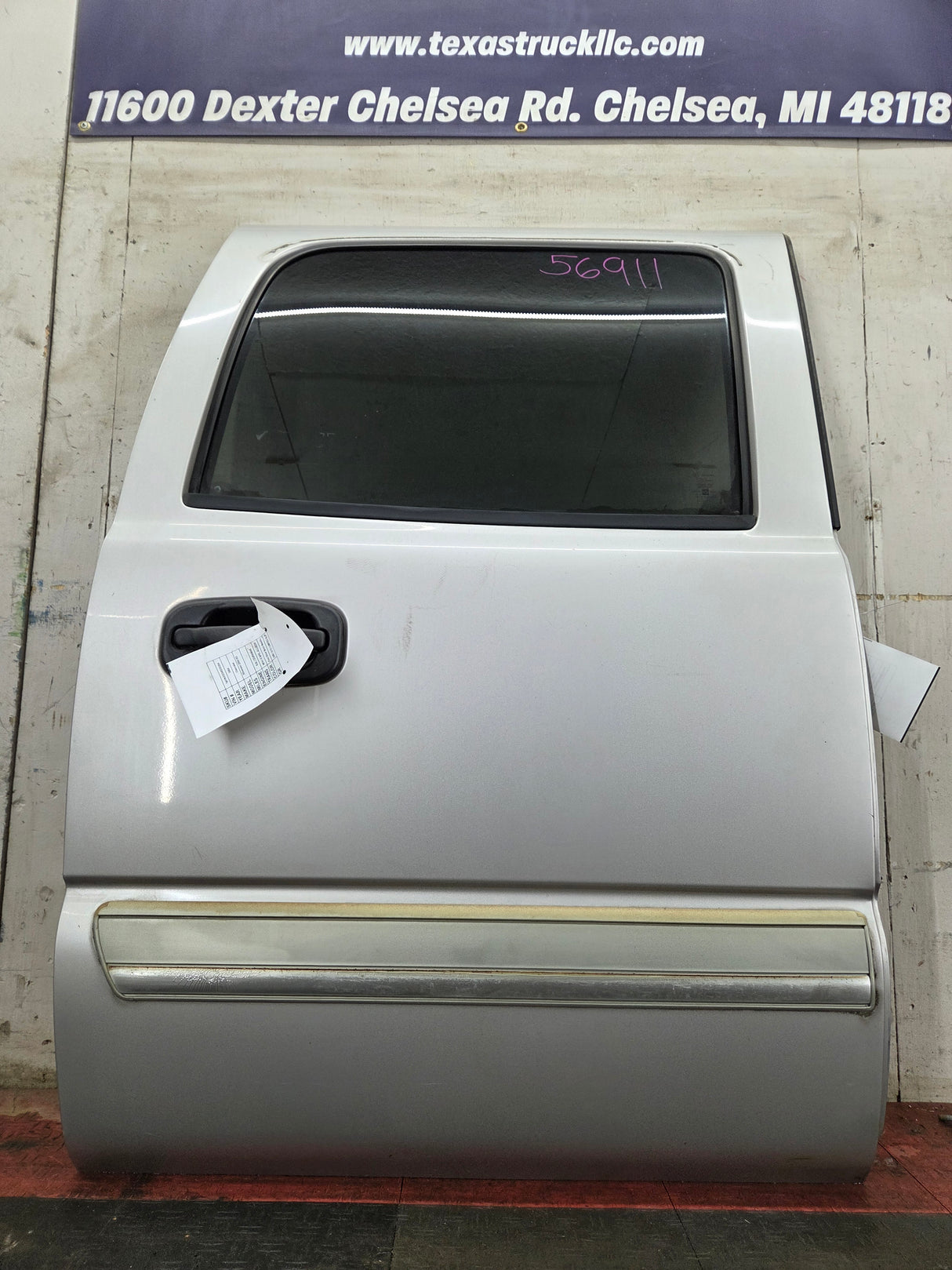 1999-2006 Chevrolet Silverado / GMC Sierra 1500 2500 3500 HD Rear Passenger side Crew Cab rear door RH - Fine Silver Birch Metallic