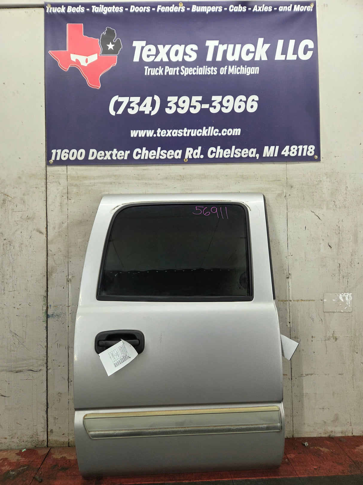 1999-2006 Chevrolet Silverado / GMC Sierra 1500 2500 3500 HD Rear Passenger side Crew Cab rear door RH - Fine Silver Birch Metallic