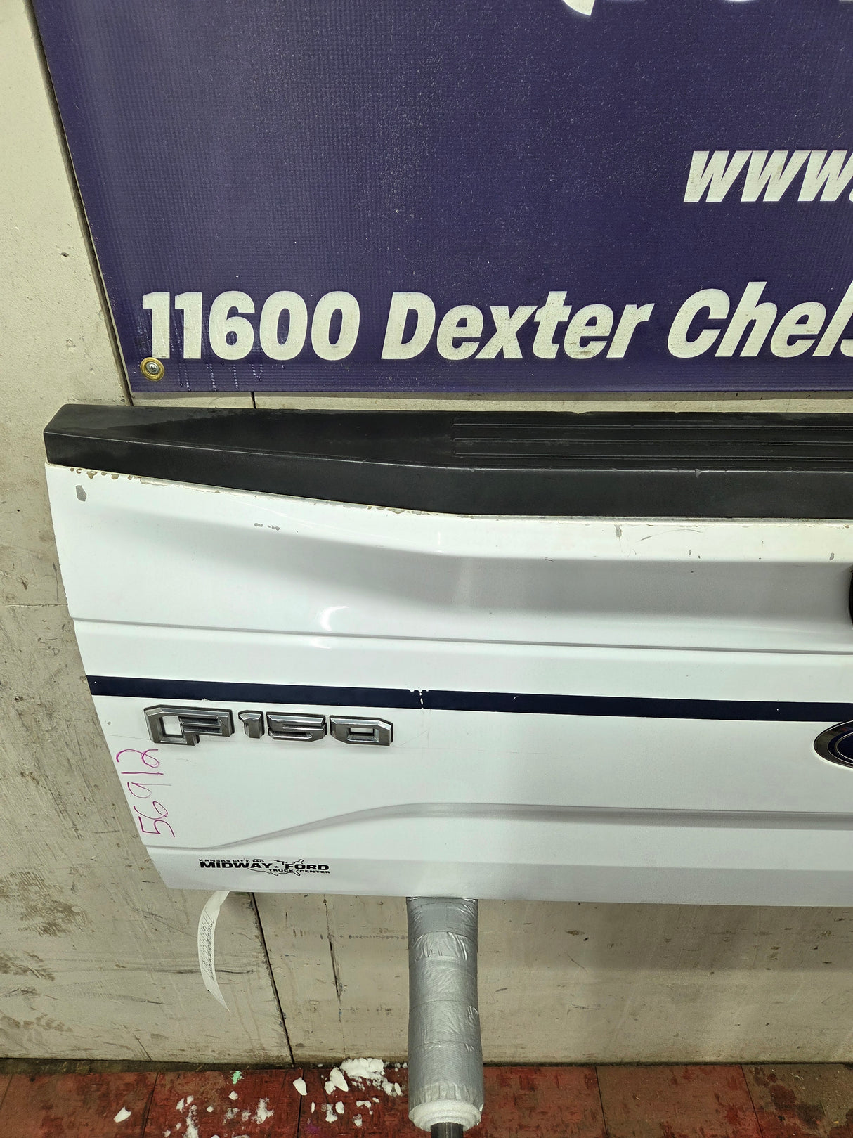 2015-2017 Ford F150 Tailgate - Oxford White