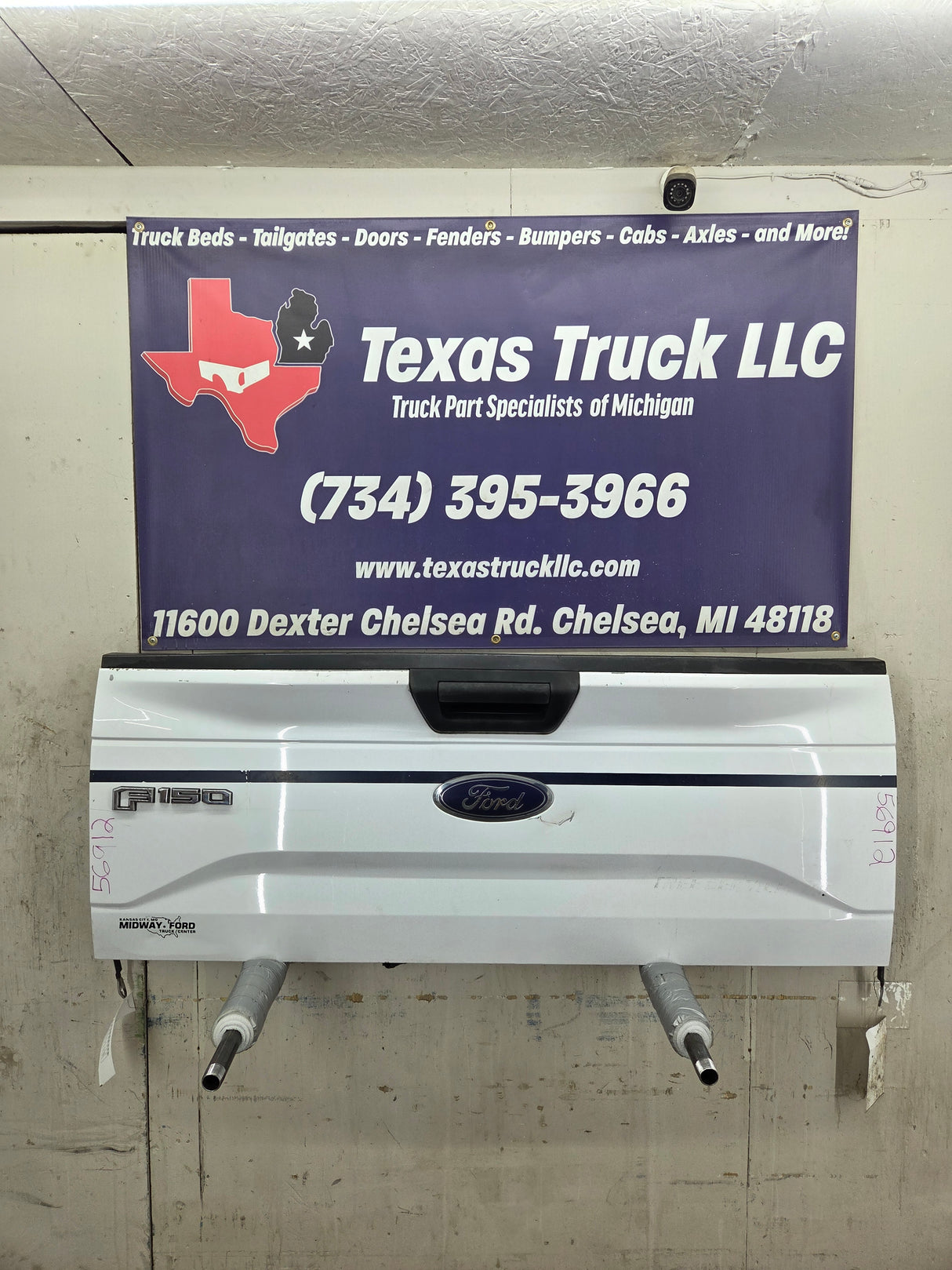 2015-2017 Ford F150 Tailgate - Oxford White