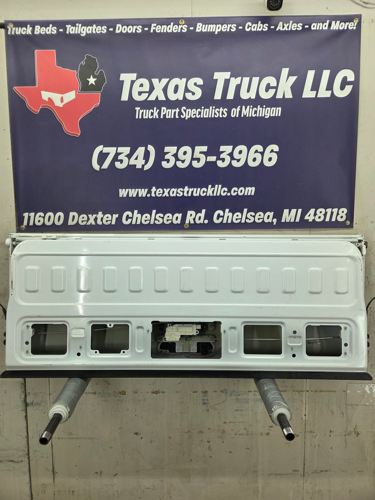 2019-2025 Chevrolet Silverado 2500 3500 Truck Tailgate