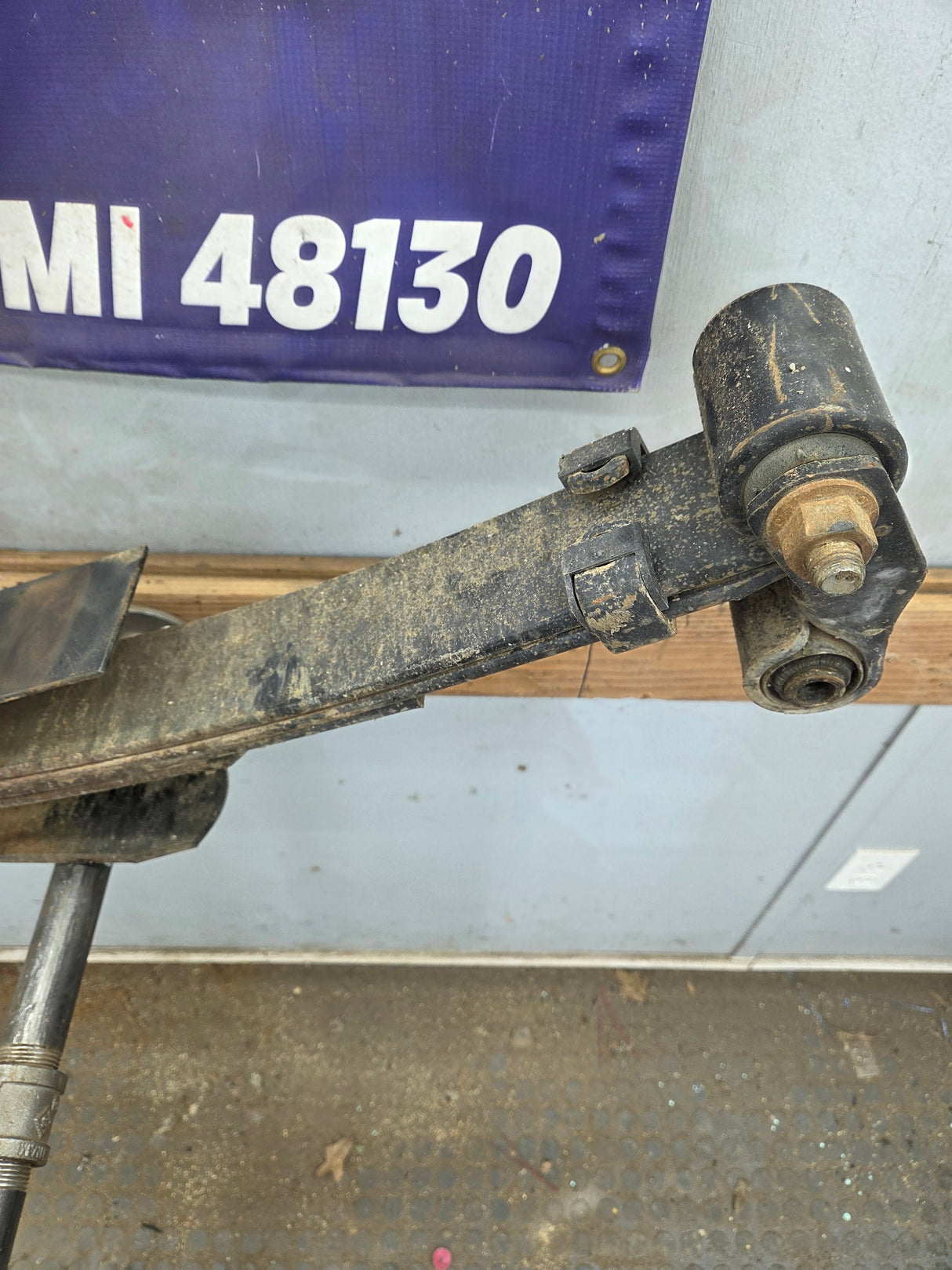1999-2007 Ford F250 F350 Super Duty Rear Leaf Spring - 1