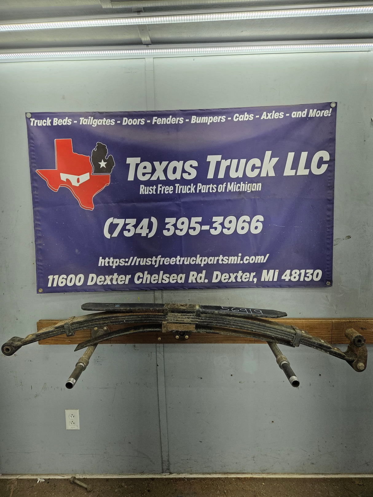 2008-2010 Ford F250 F350 Super Duty Rear Leaf Spring (1)