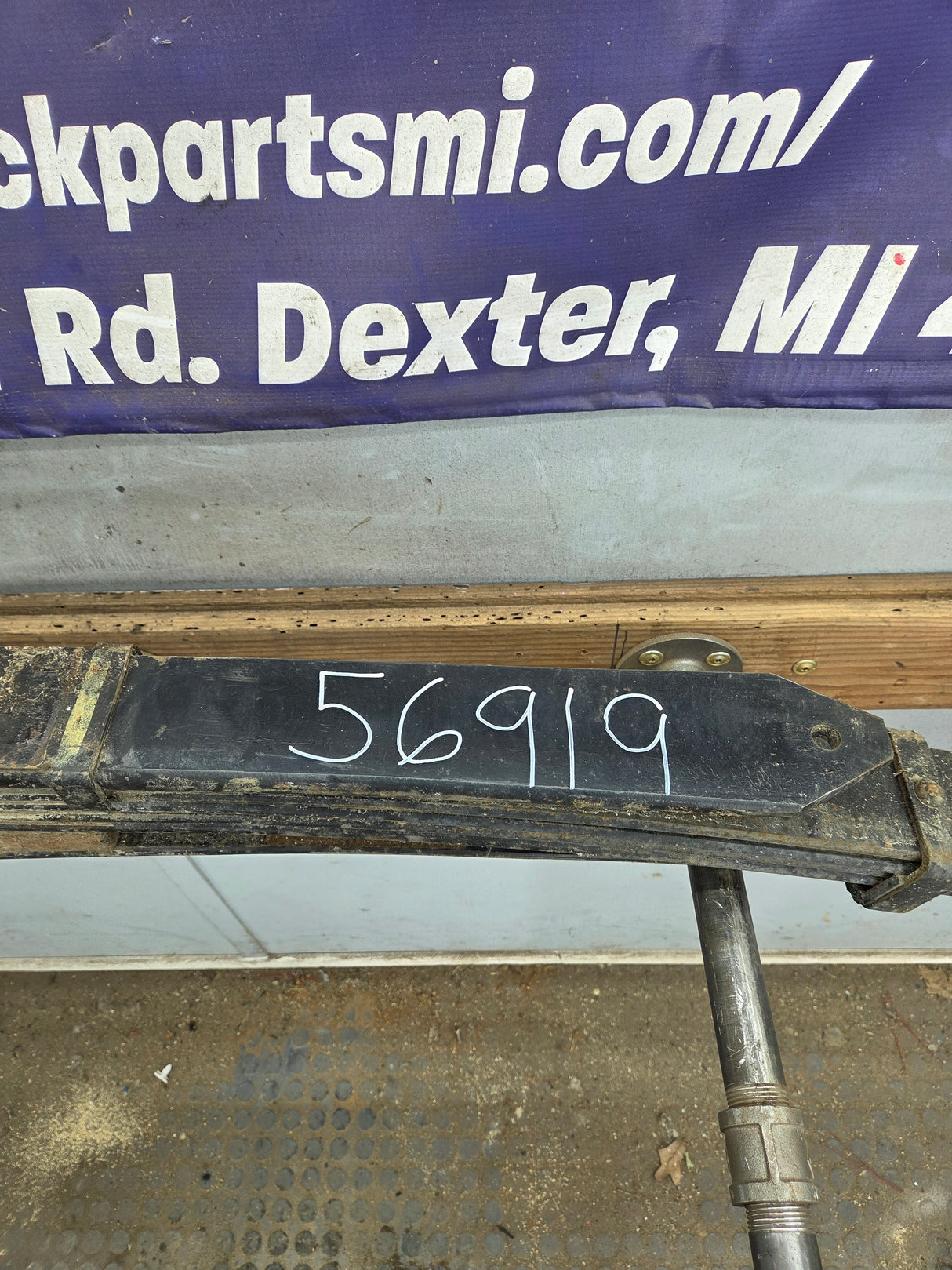 2008-2010 Ford F250 F350 Super Duty Rear Leaf Spring (1)