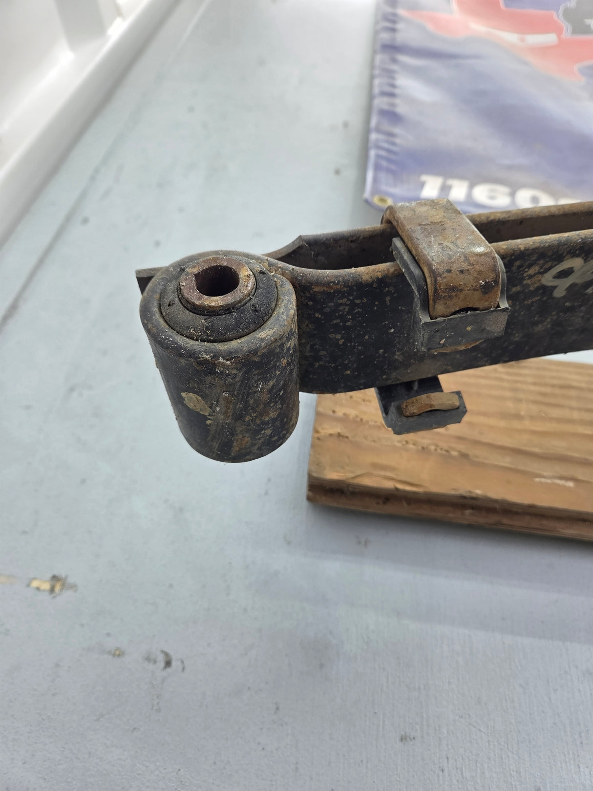 1999-2004 Ford F250 F350 Super Duty Excursion Front Leaf Spring