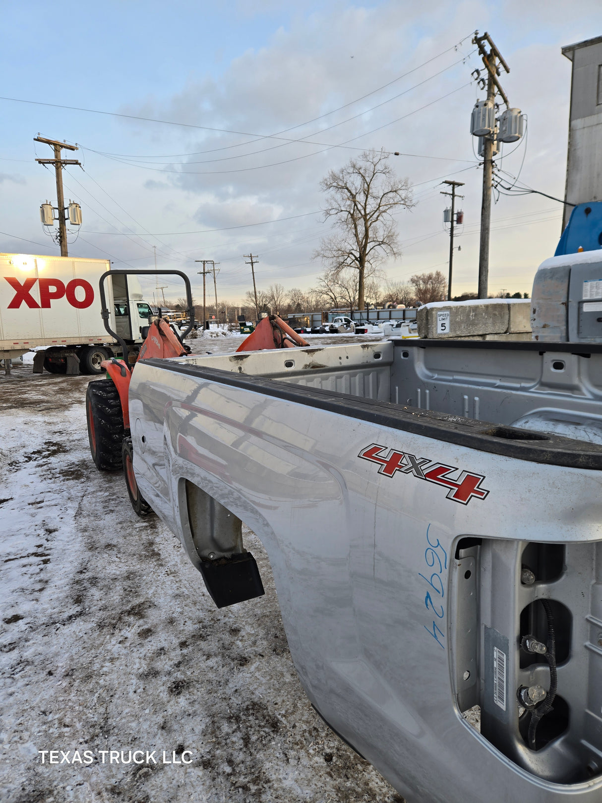 2014-2019 Chevrolet Silverado 1500 2500HD 3500 HD 8' Long Truck Bed