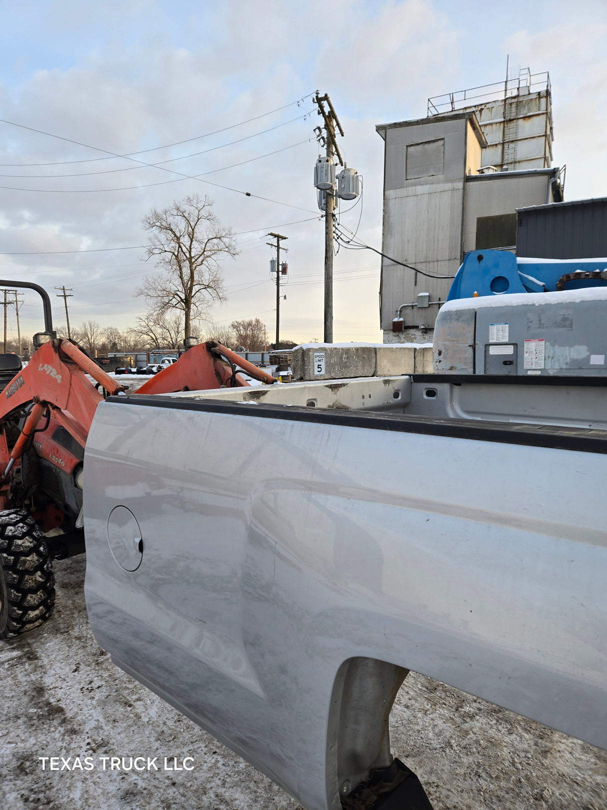 2014-2019 Chevrolet Silverado 1500 2500HD 3500 HD 8' Long Truck Bed